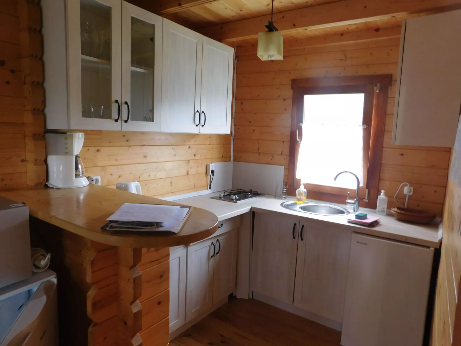 Haus in Karsibór mit Grill, Terrasse und Garten-Drinnen