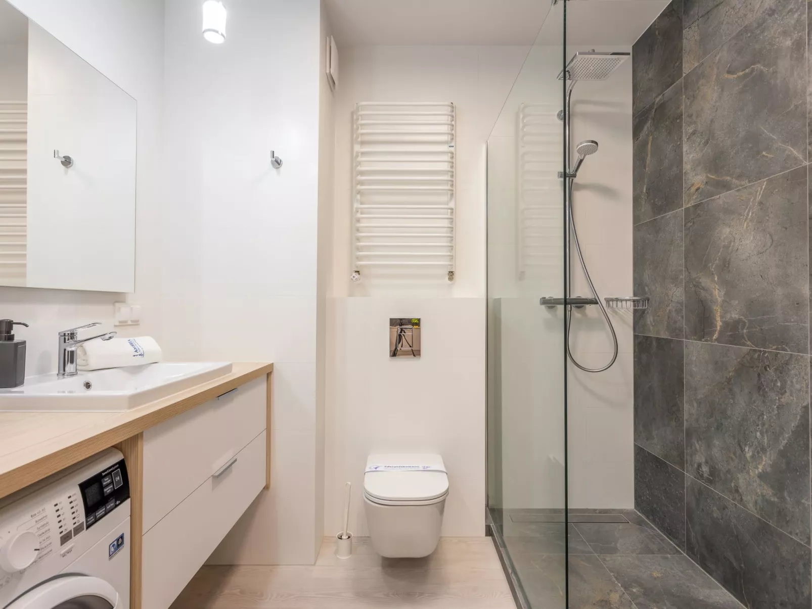 Matejki in Swinemünde am Meer-Dedans