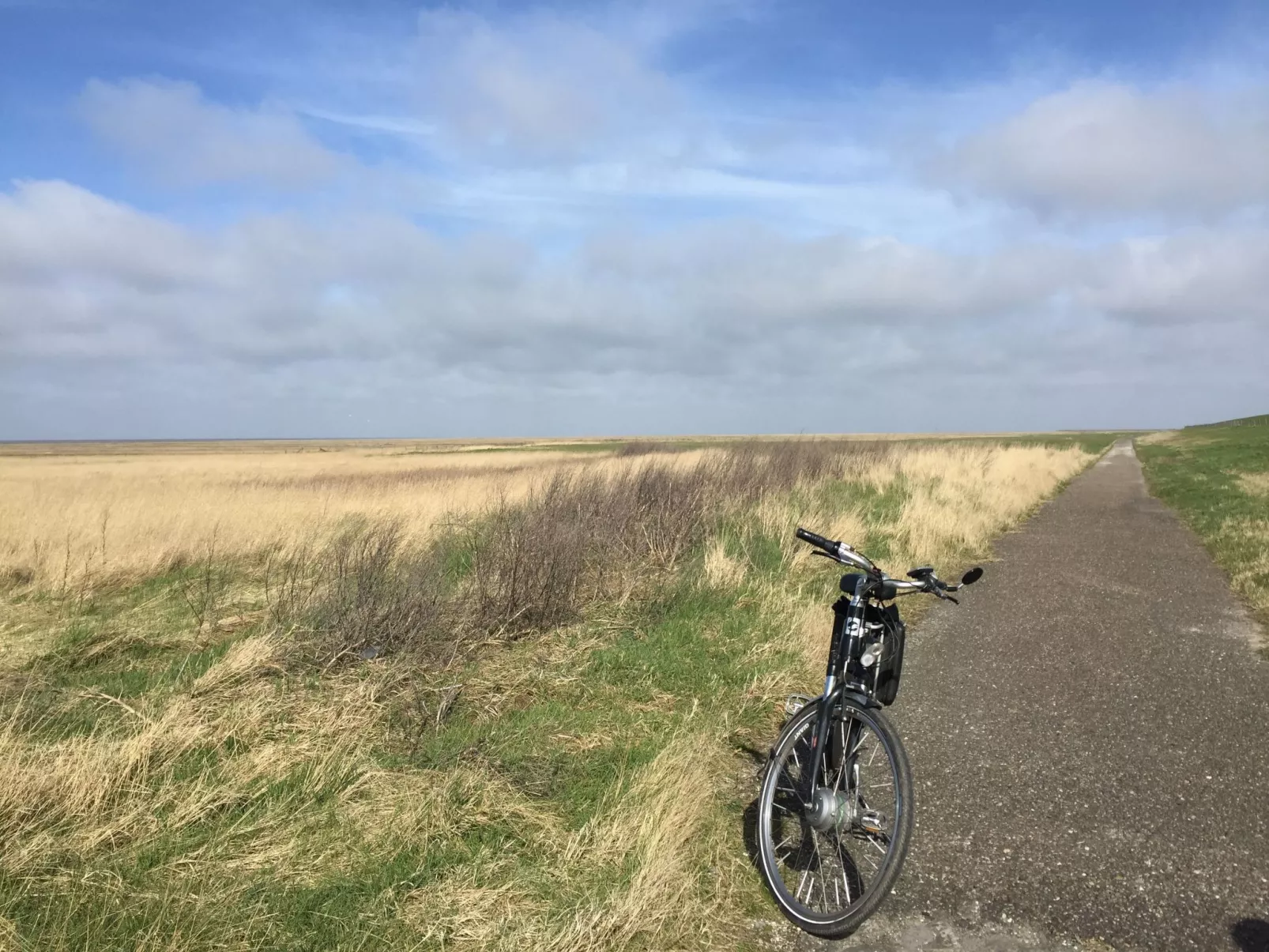 Nettes Ferienhaus in Fedderwardersiel-Draußen