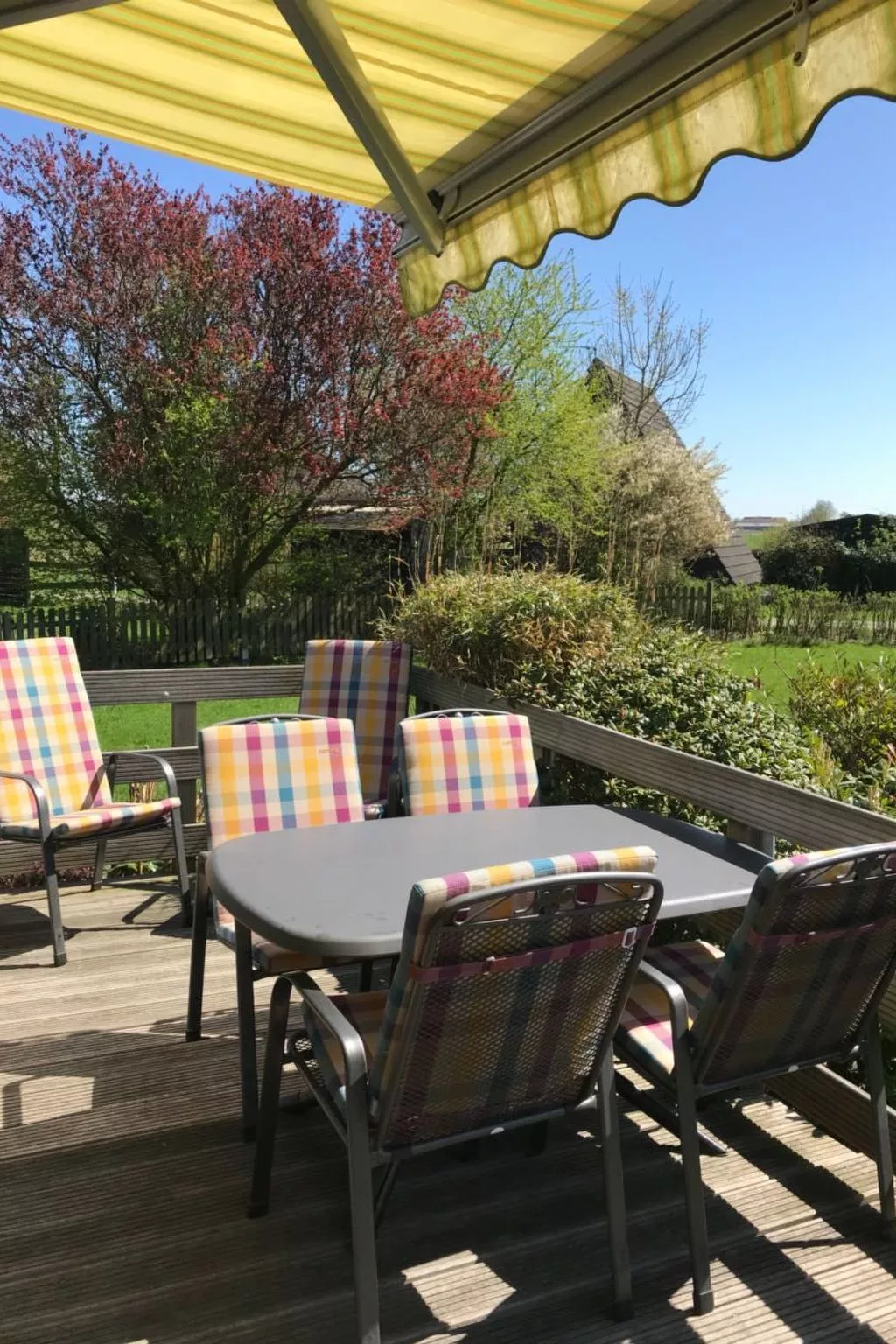 In Fedderwardersiel mit Terrasse-Dehors