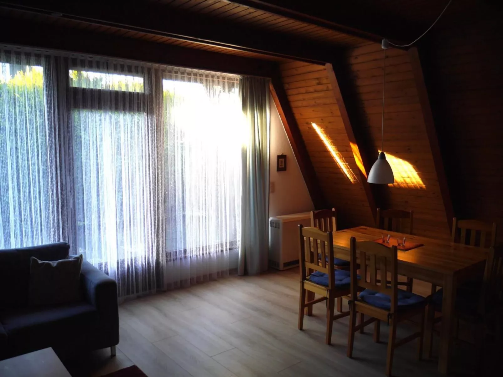 Nurdachhaus Lachmöwe-Drinnen