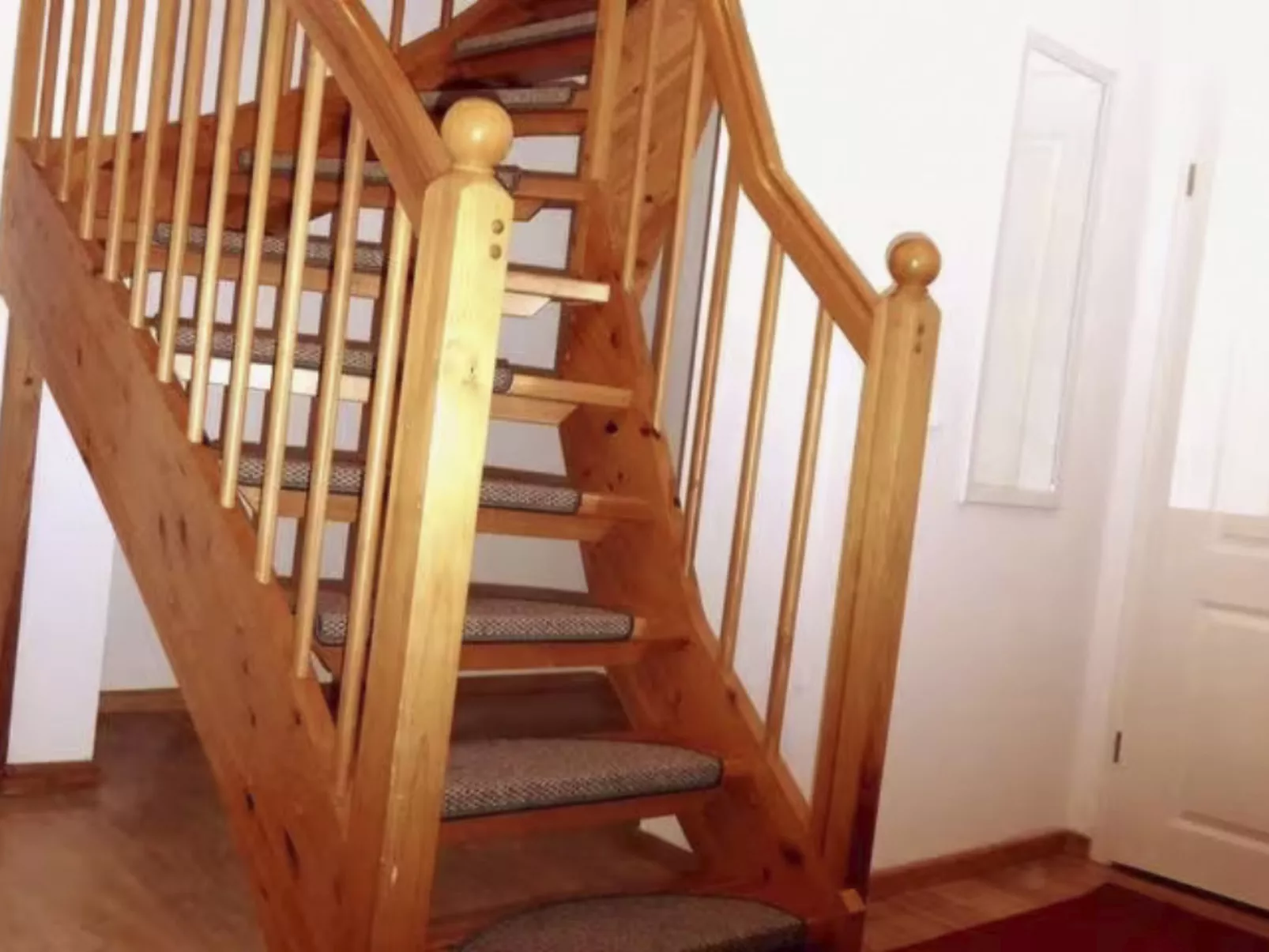 Wohung mit Balkon und Garten nahe Stadtgrenze-Drinnen