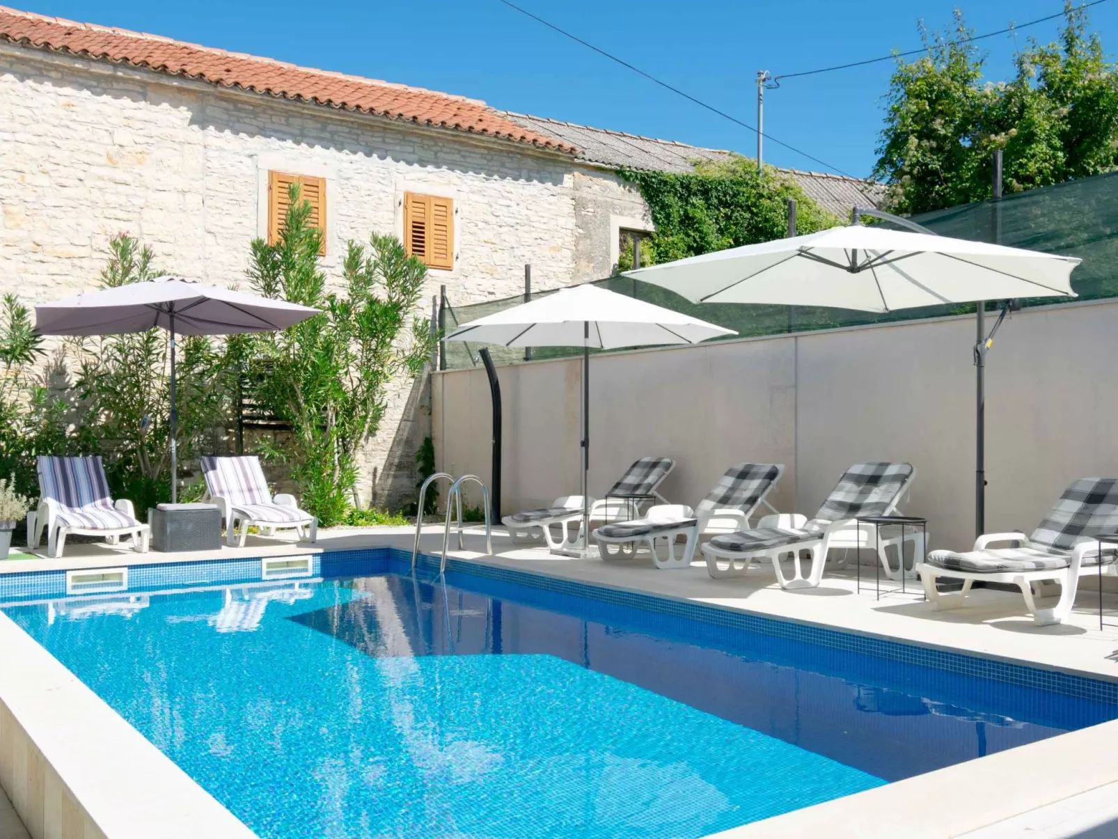 Villa Martin - Rückzugsort auf dem Land mit Pool-Inside