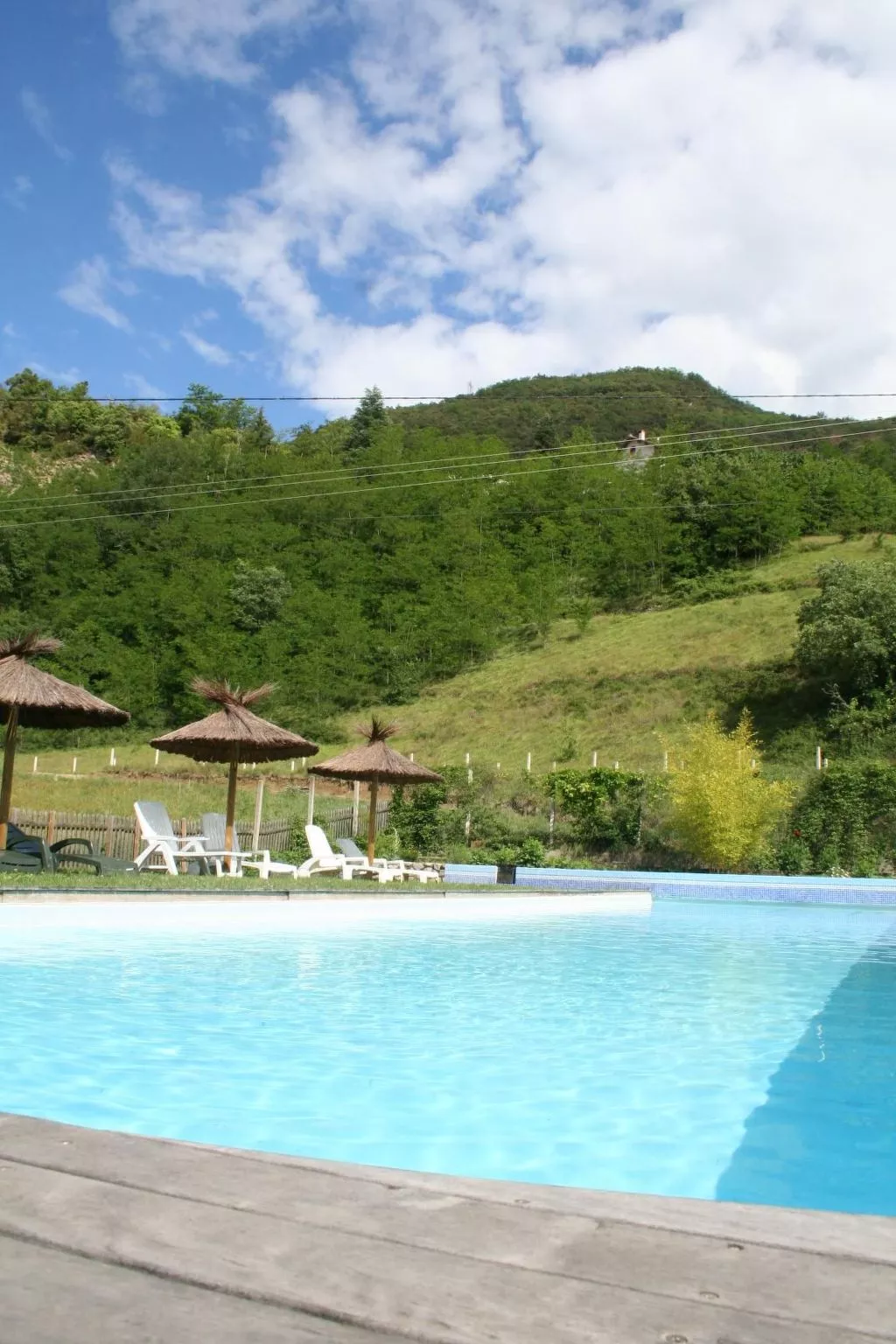 "Le Grenier" mit Pool-Draußen