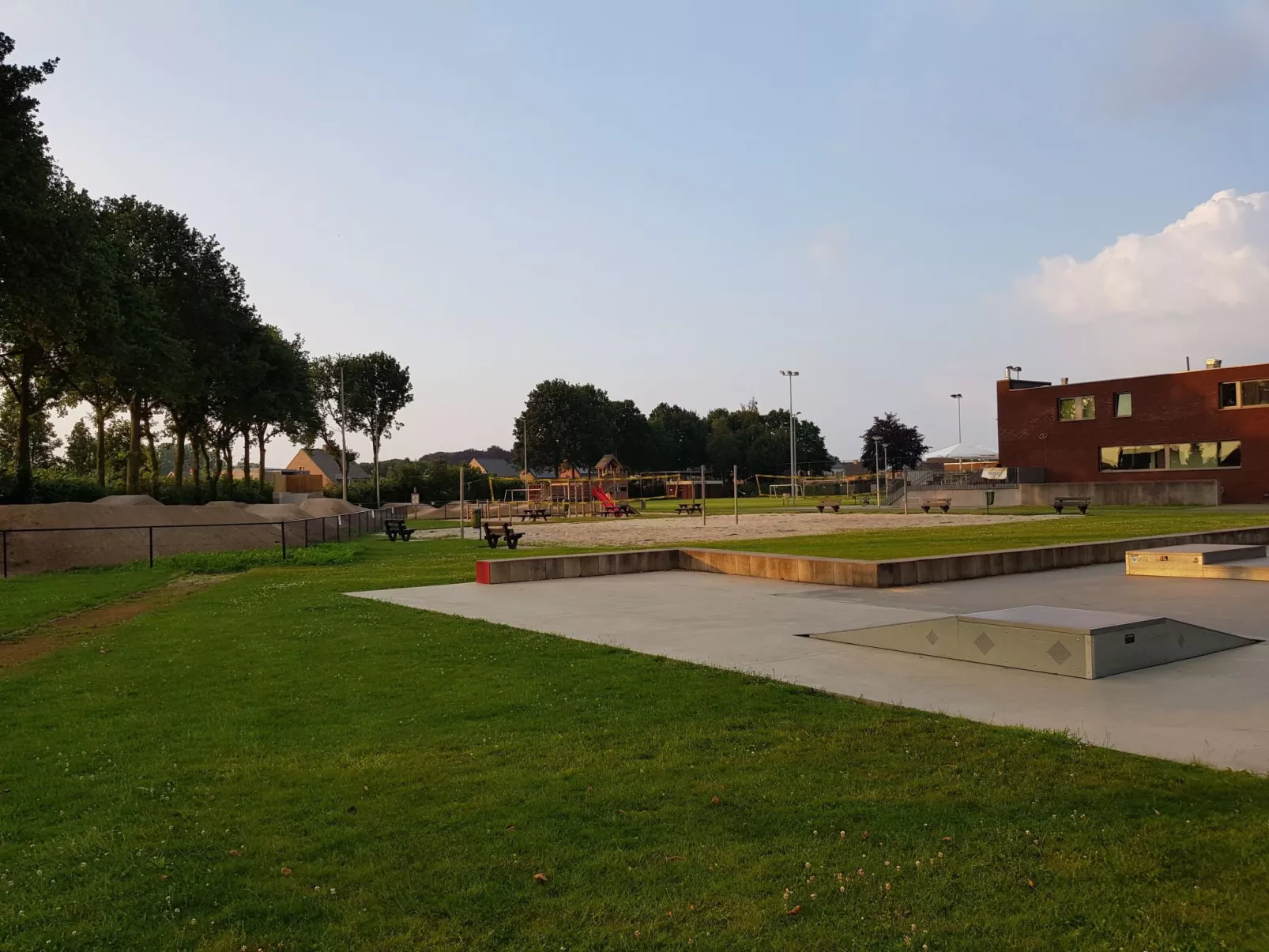 Gemütliches Haus mit eingezäuntem Garten-Drinnen