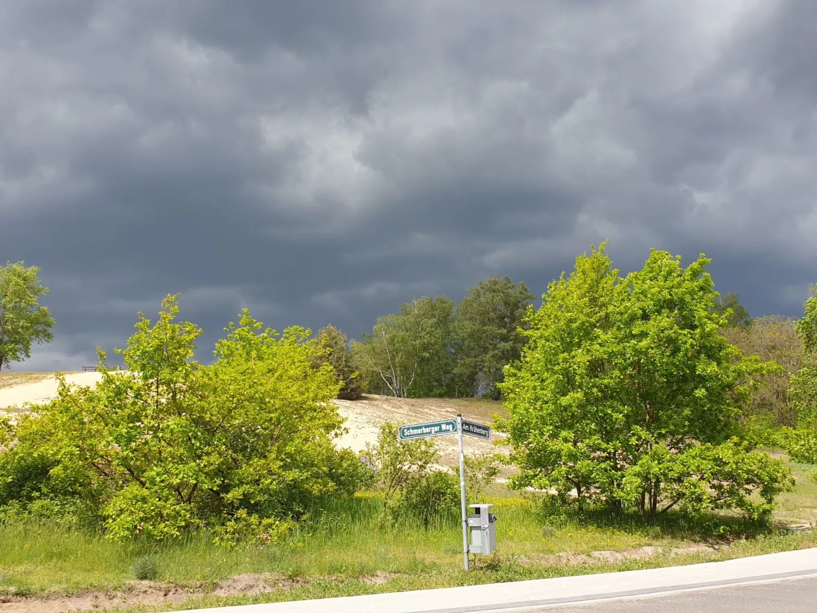 Mit Garten, Grill und Terrasse-Inside