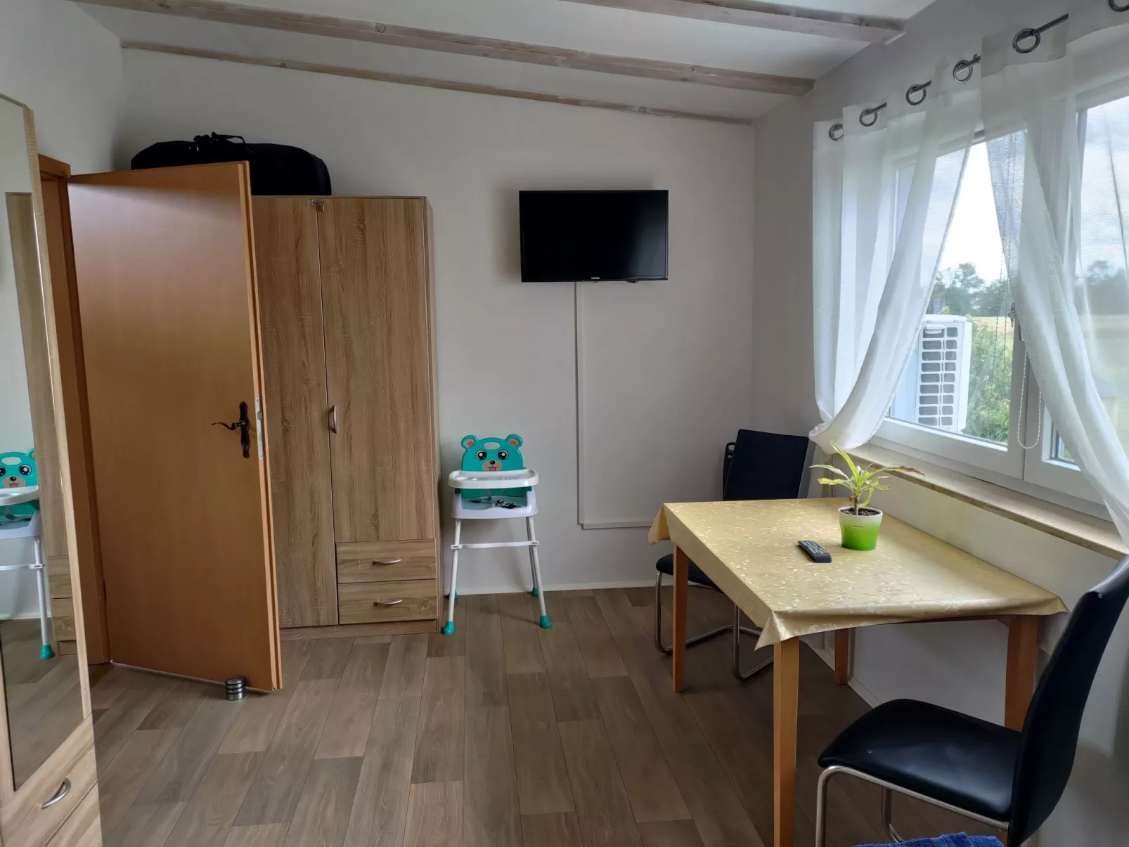 Nette Wohnung in Großsteinberg mit Grill und Terrasse-Inside