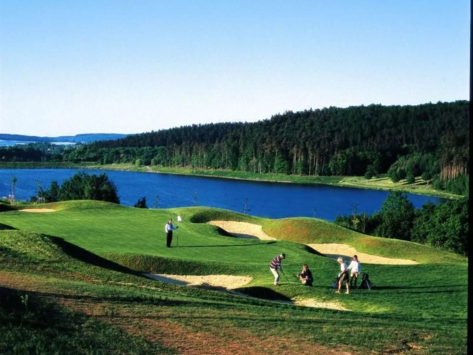Exklusive Ferienwohnung mit Loggia am Waldrand-Draußen