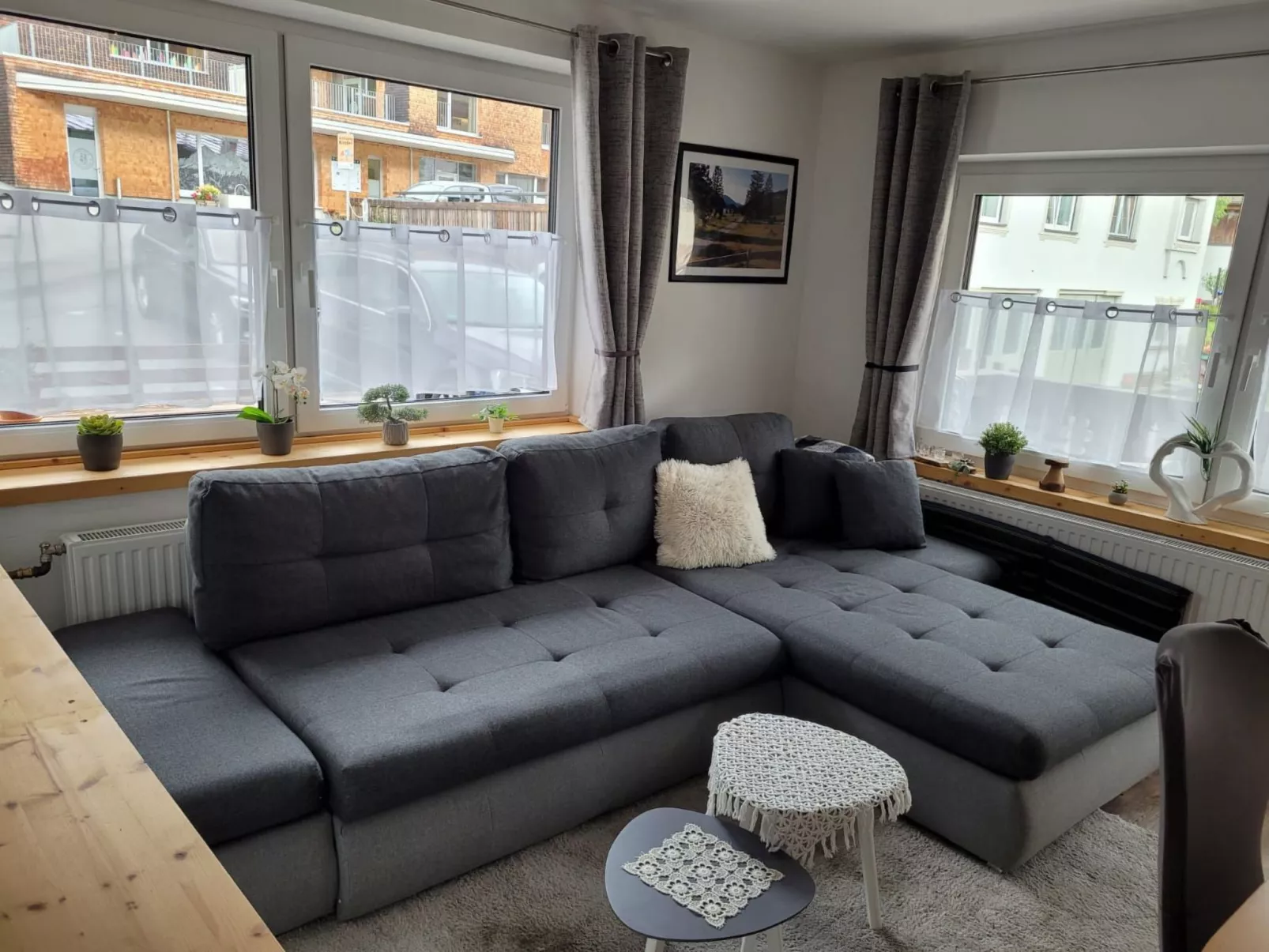 Bergwiese mit Balkon-Inside