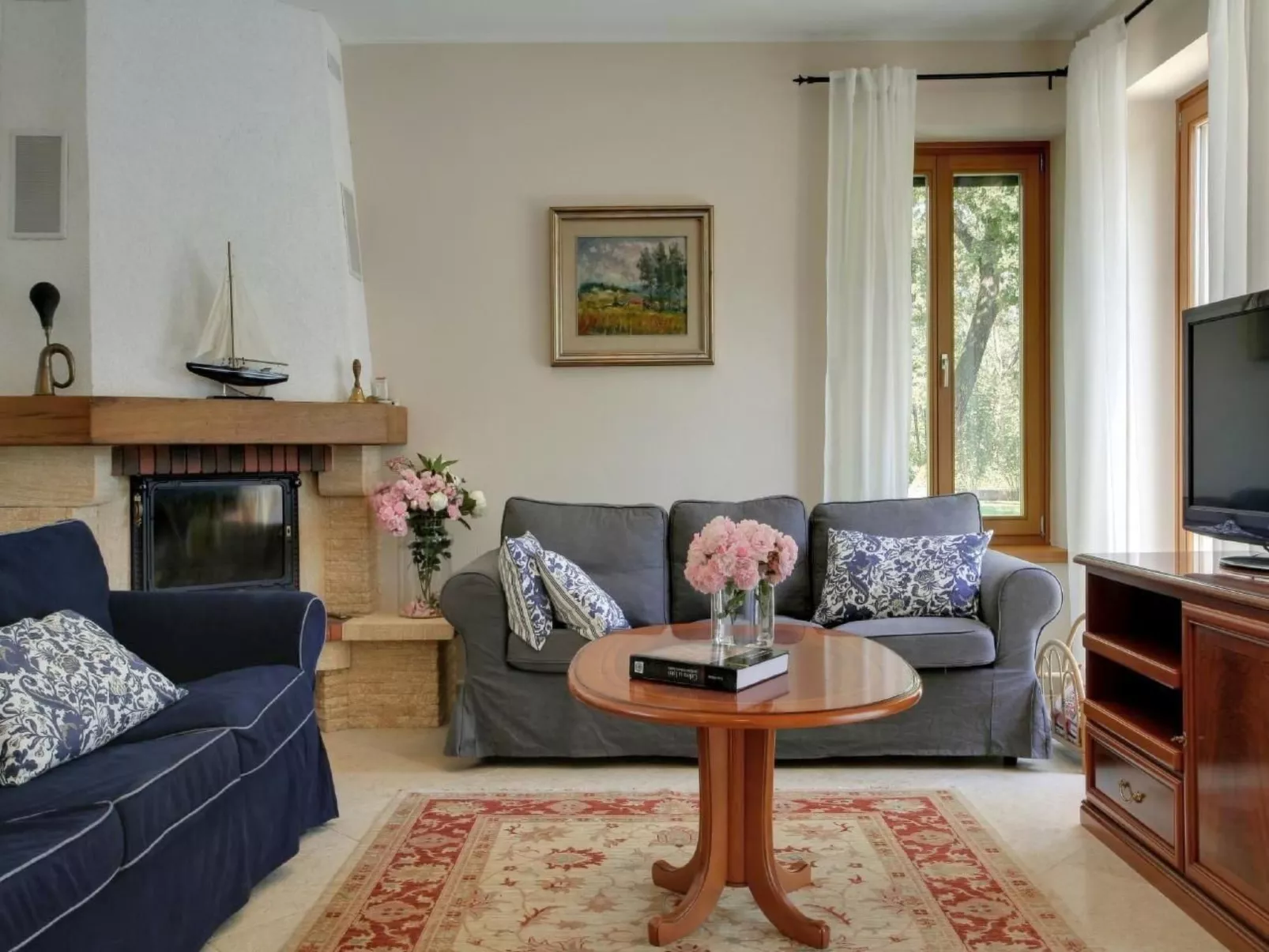 In Karigador mit Terrasse, Whirlpool und Garten-Dedans