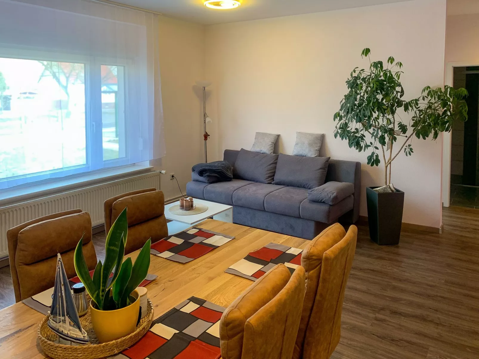 Top-moderne Ferienwohnung für 4 Personen mit Vollausstattung auf schönem, frühe-Inside