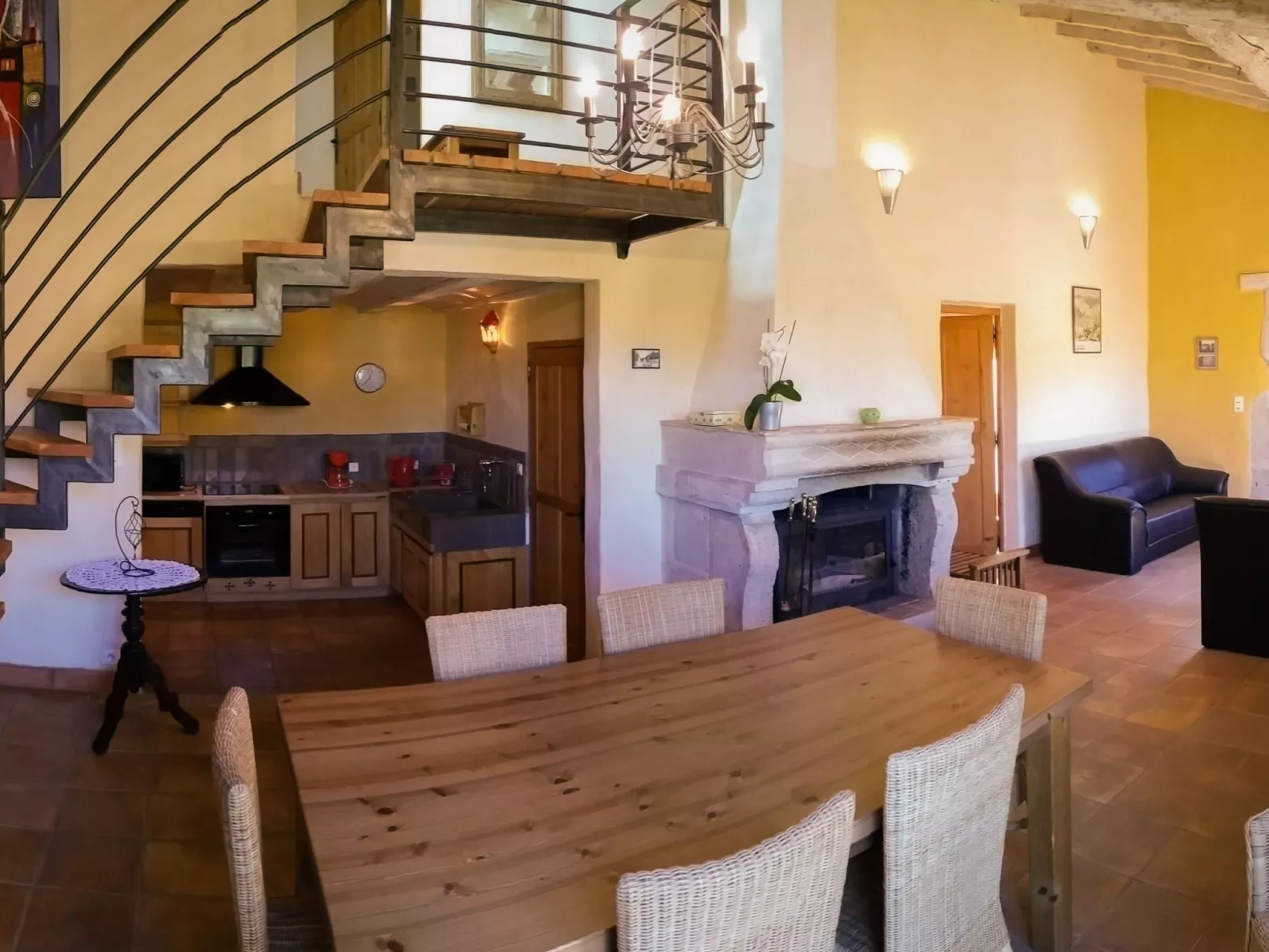 Komfortables Ferienhaus mit Privatpool-Inside