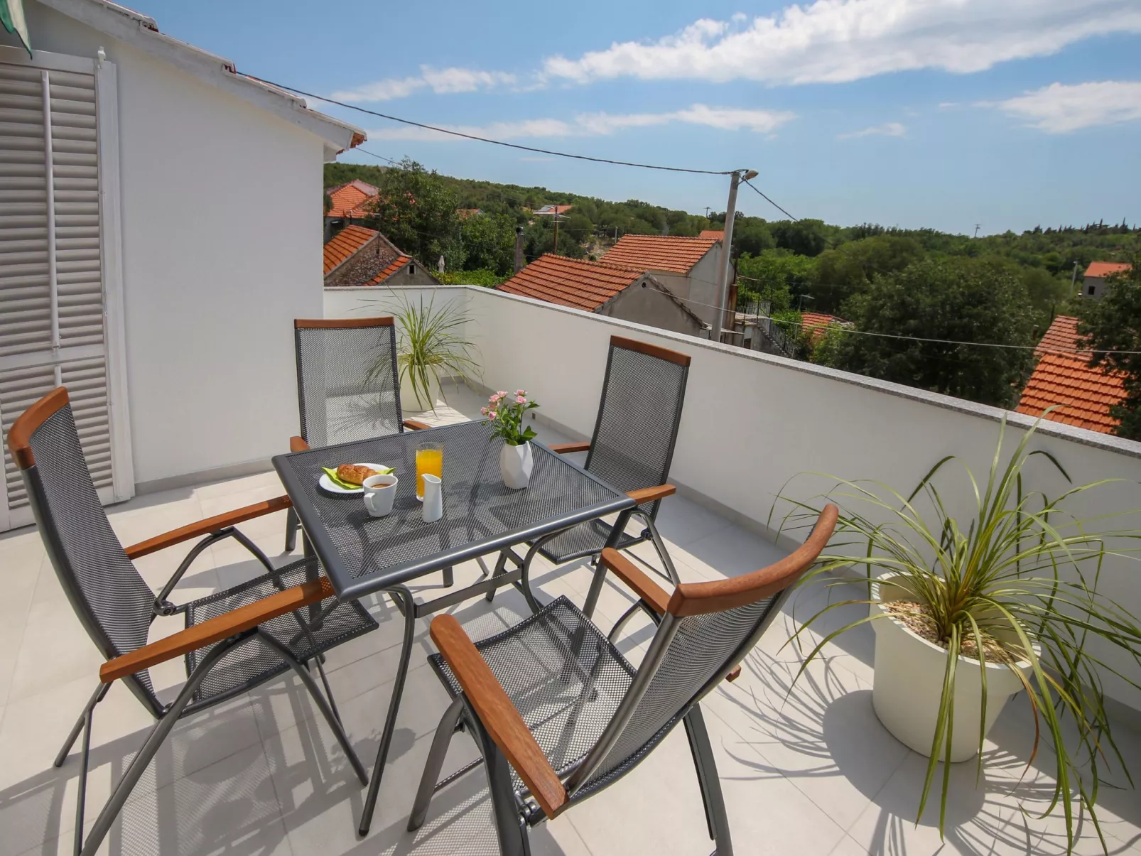 Gemütliche Villa Gabriel mit Schwimmbad-Dedans