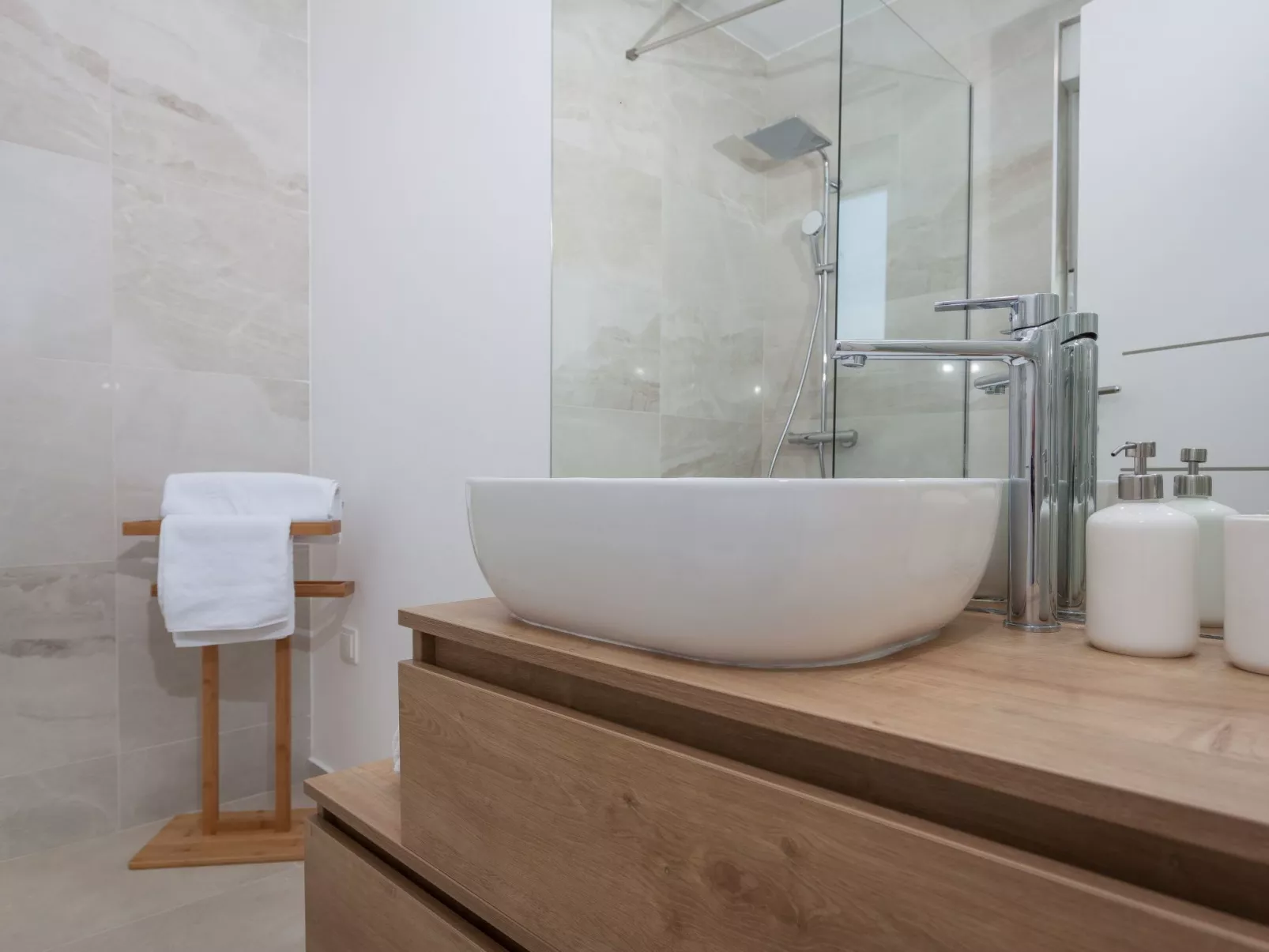 Wunderschöne Ferienvilla Lomari-Drinnen