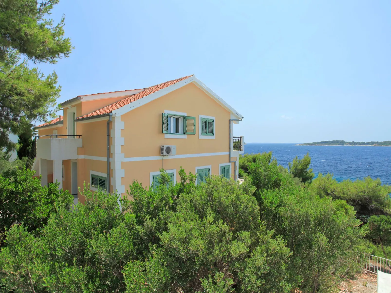 Ferienapartment für sechs Personen-Draußen