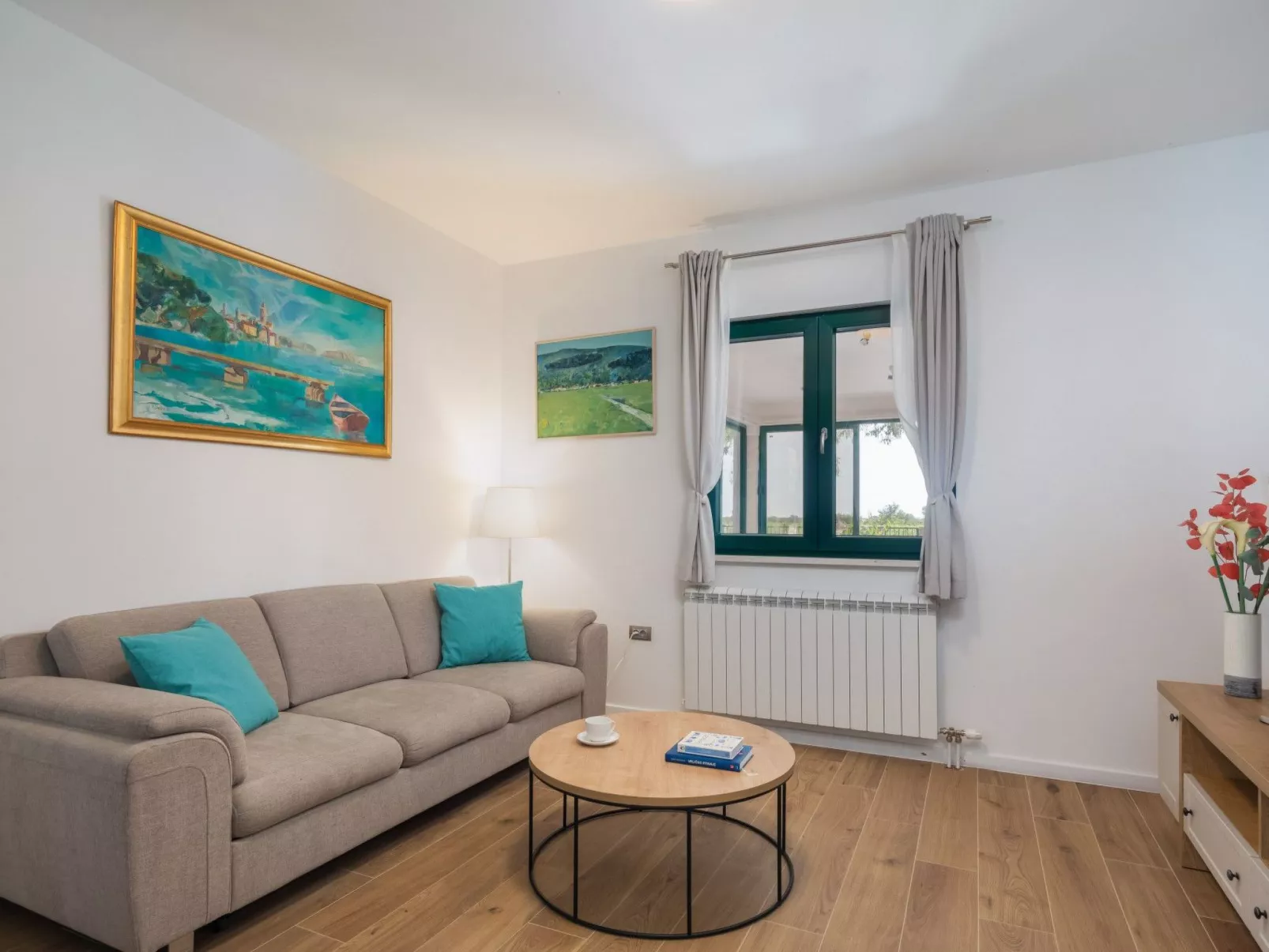 Haus für 11 Personen und 1 Kind in Razvode-Inside