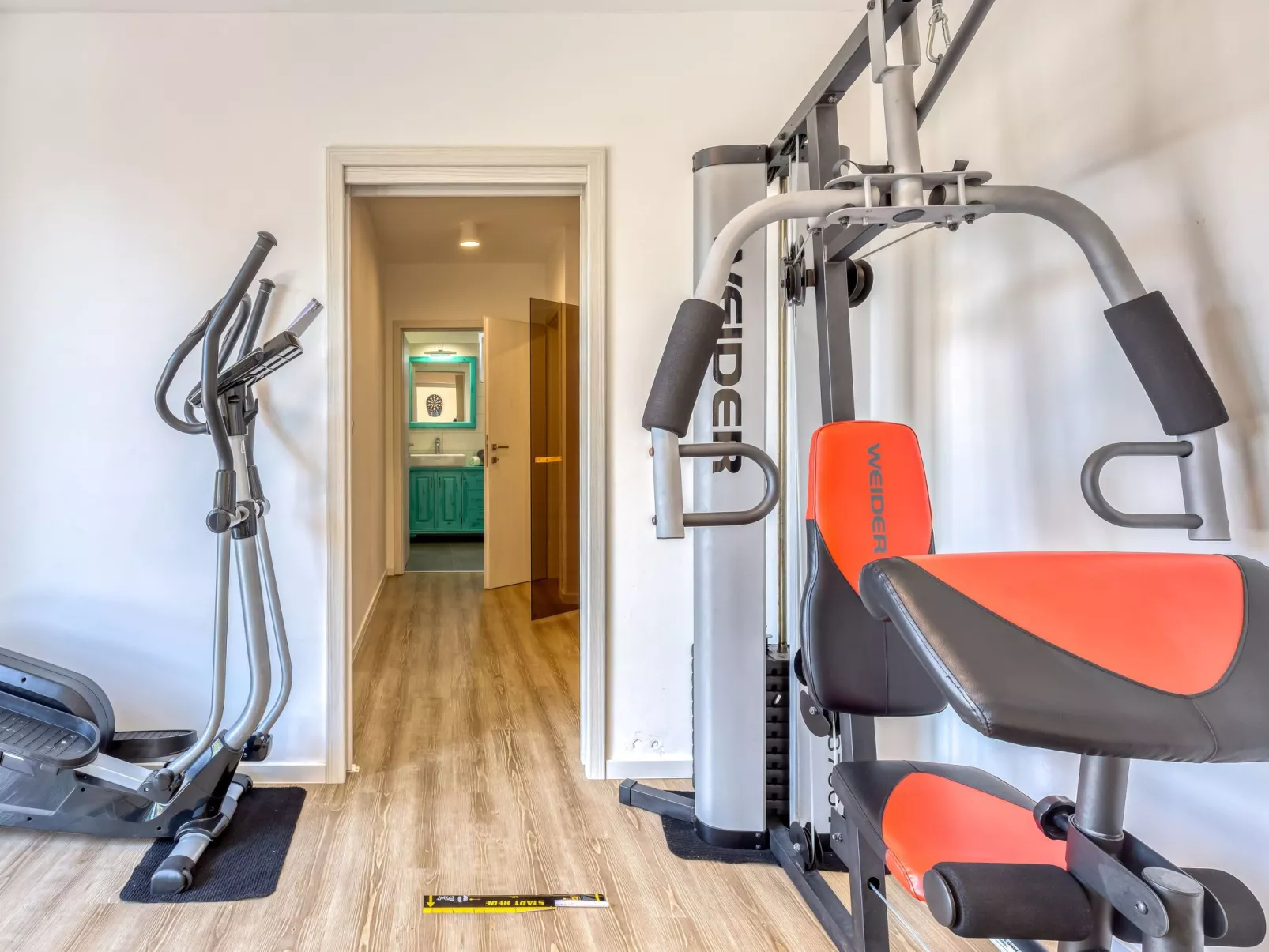 Villa LETICIJA - Luxusvilla mit beheiztem Pool, Sauna, Fitness & Grillplatz in-Dedans