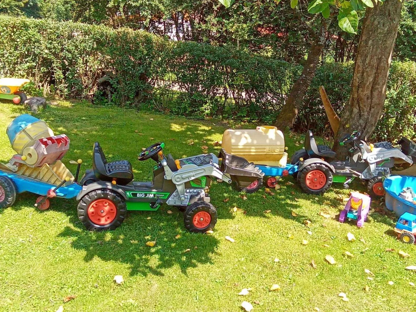 Mit sonniger Terrasse und Ausblick-Outside