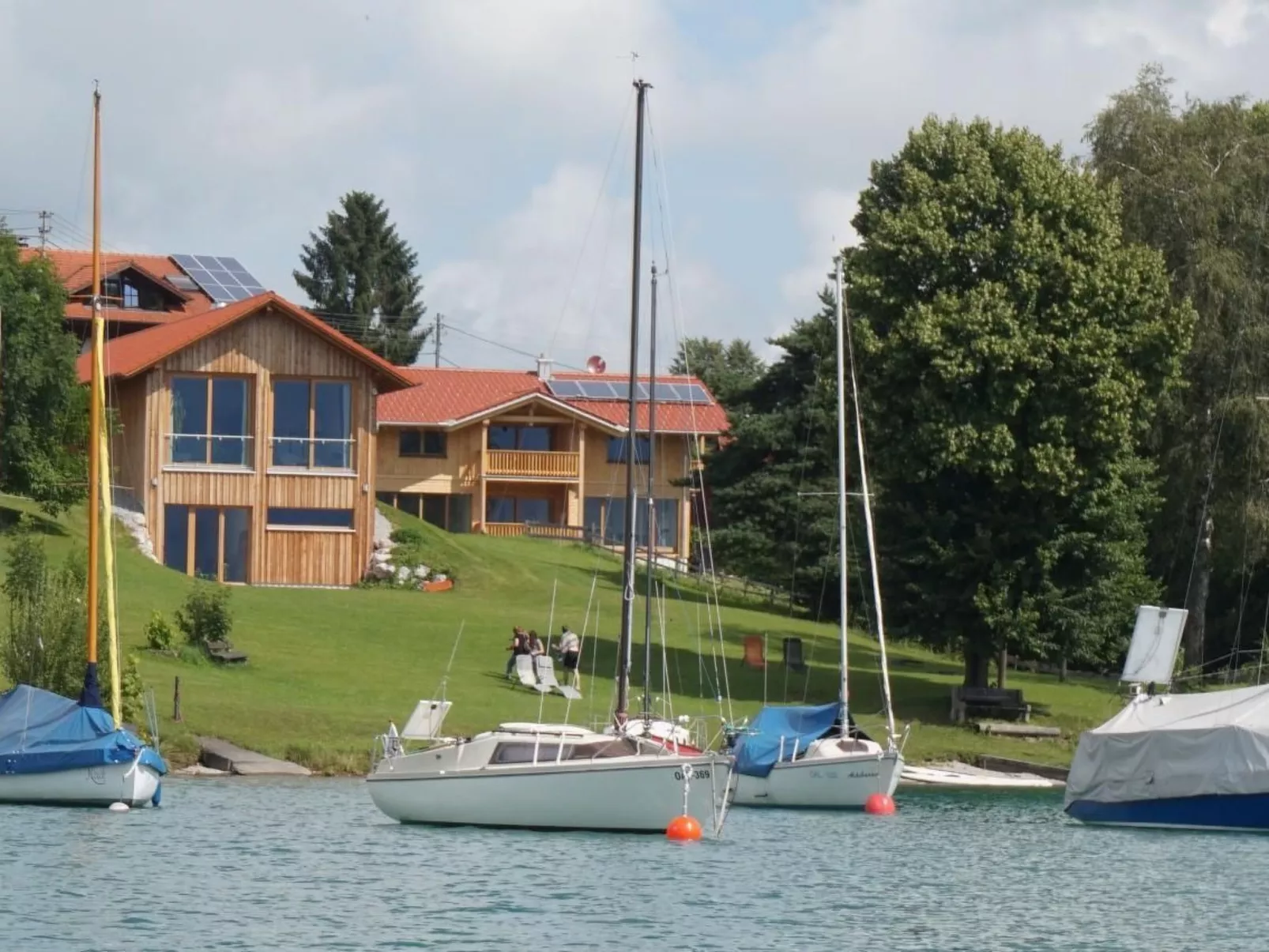 Chalet mit Blick auf das Wasser-Inside