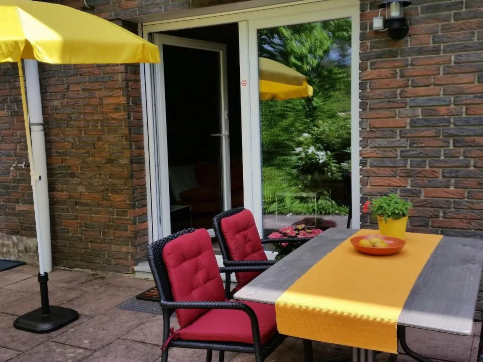 In Zendscheid mit Offenem Kamin-Drinnen