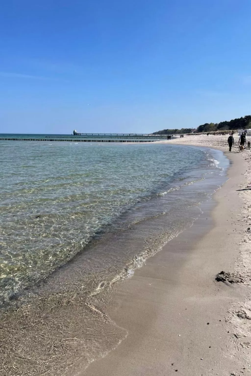 Weisses Traumschloss an der Ostsee