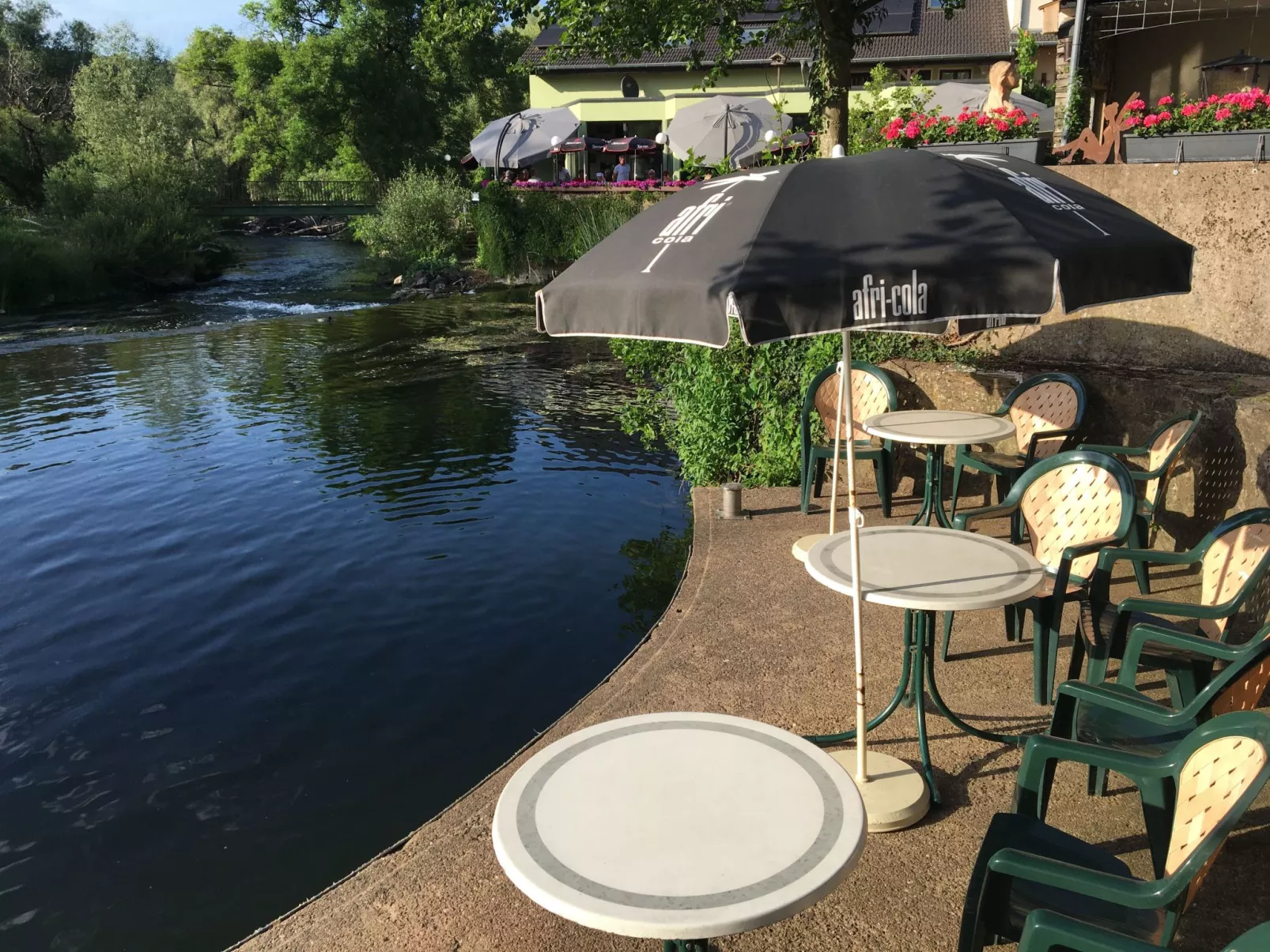 Appartement mit Balkon-Image-tags.info