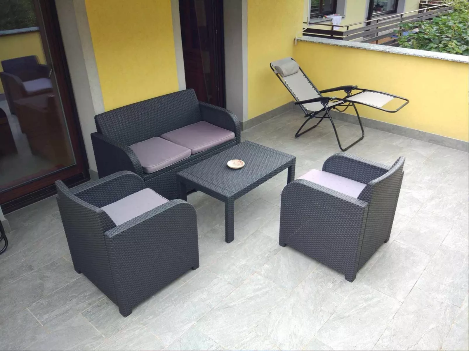 Mit eigener Sonnenterrasse-Dedans