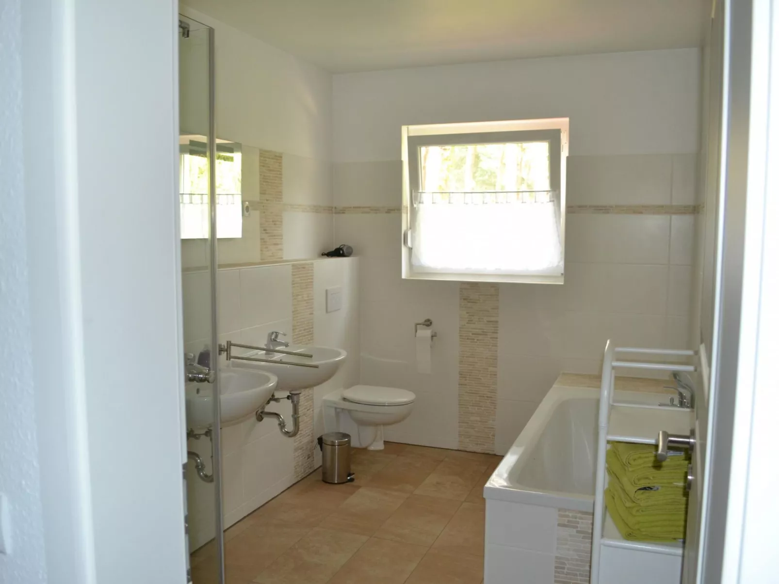 Komfortable Ferienwohnung am Stadtrand von Berlin.-Image-tags.info