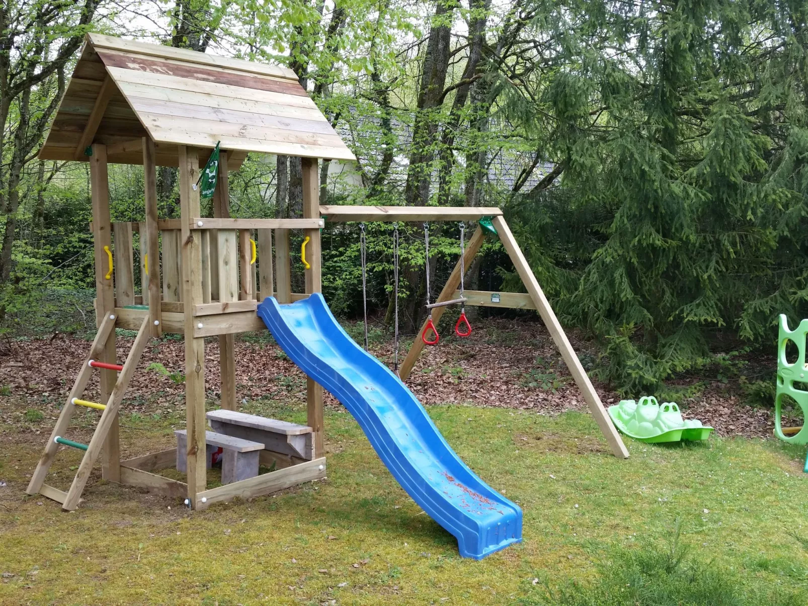 Mit Garten, Grill und Terrasse-Inside