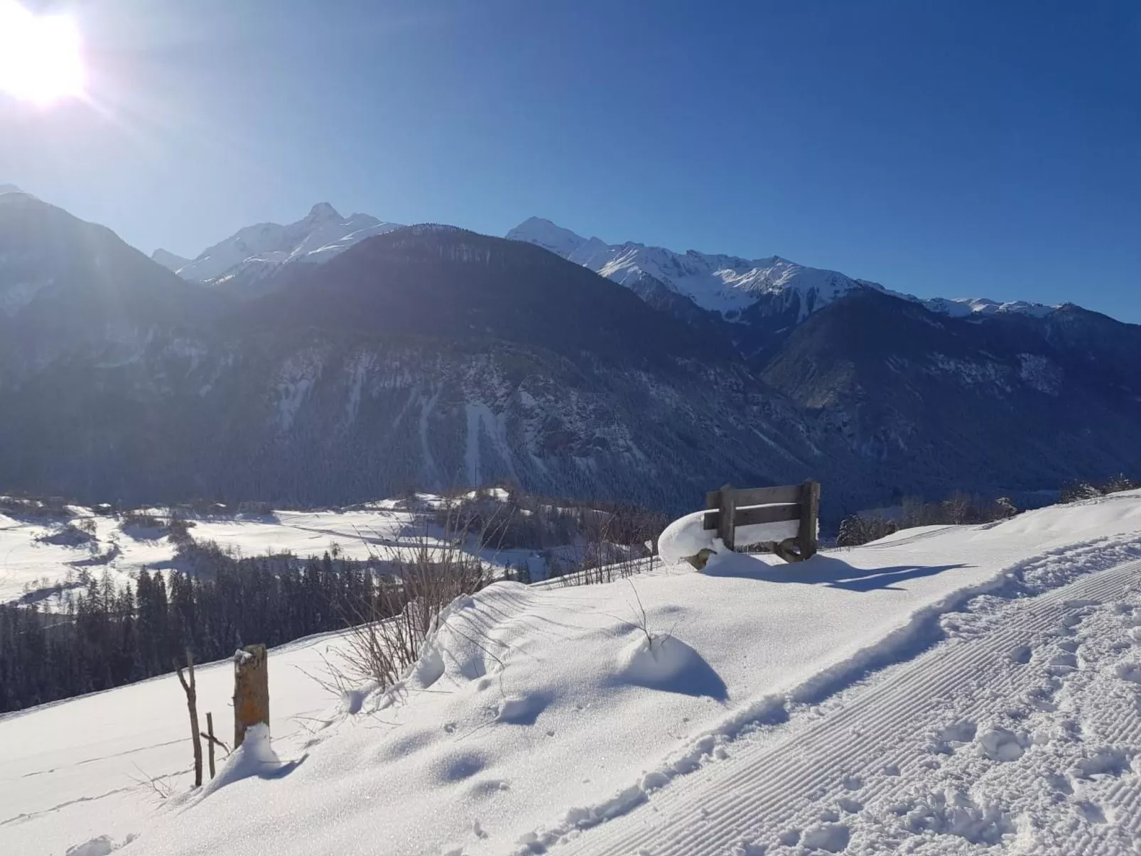 Blick auf herrliche Bergwelt-Inside