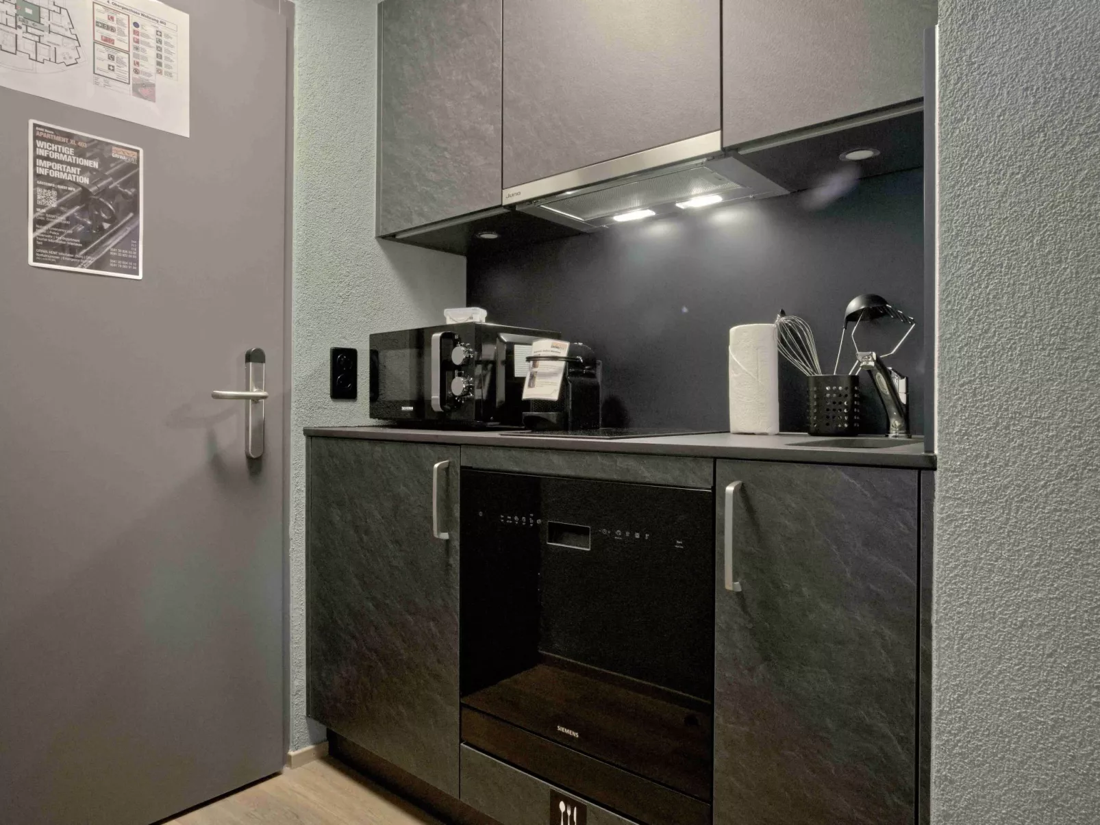 BankHouse Apt. XL403-Image-tags.info