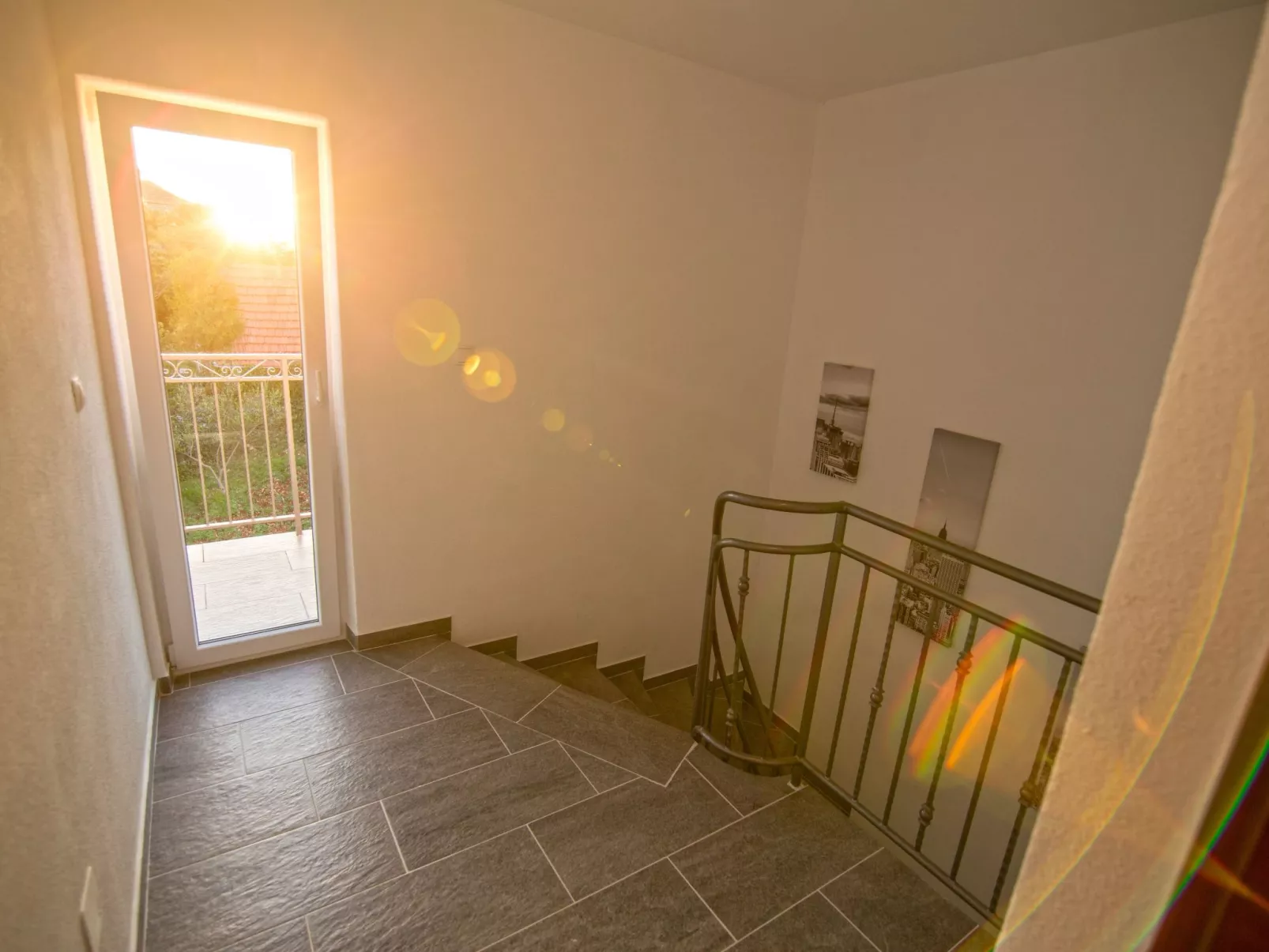 In Opanci mit beheiztem Pool, Parkplatz-Inside