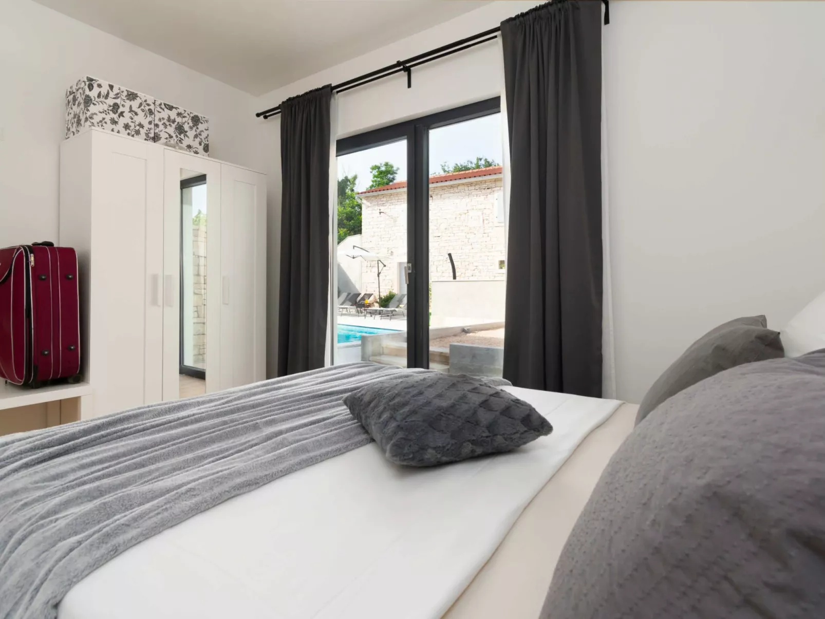 Designer Villa Simone - Modern und Heritage Style-Inside