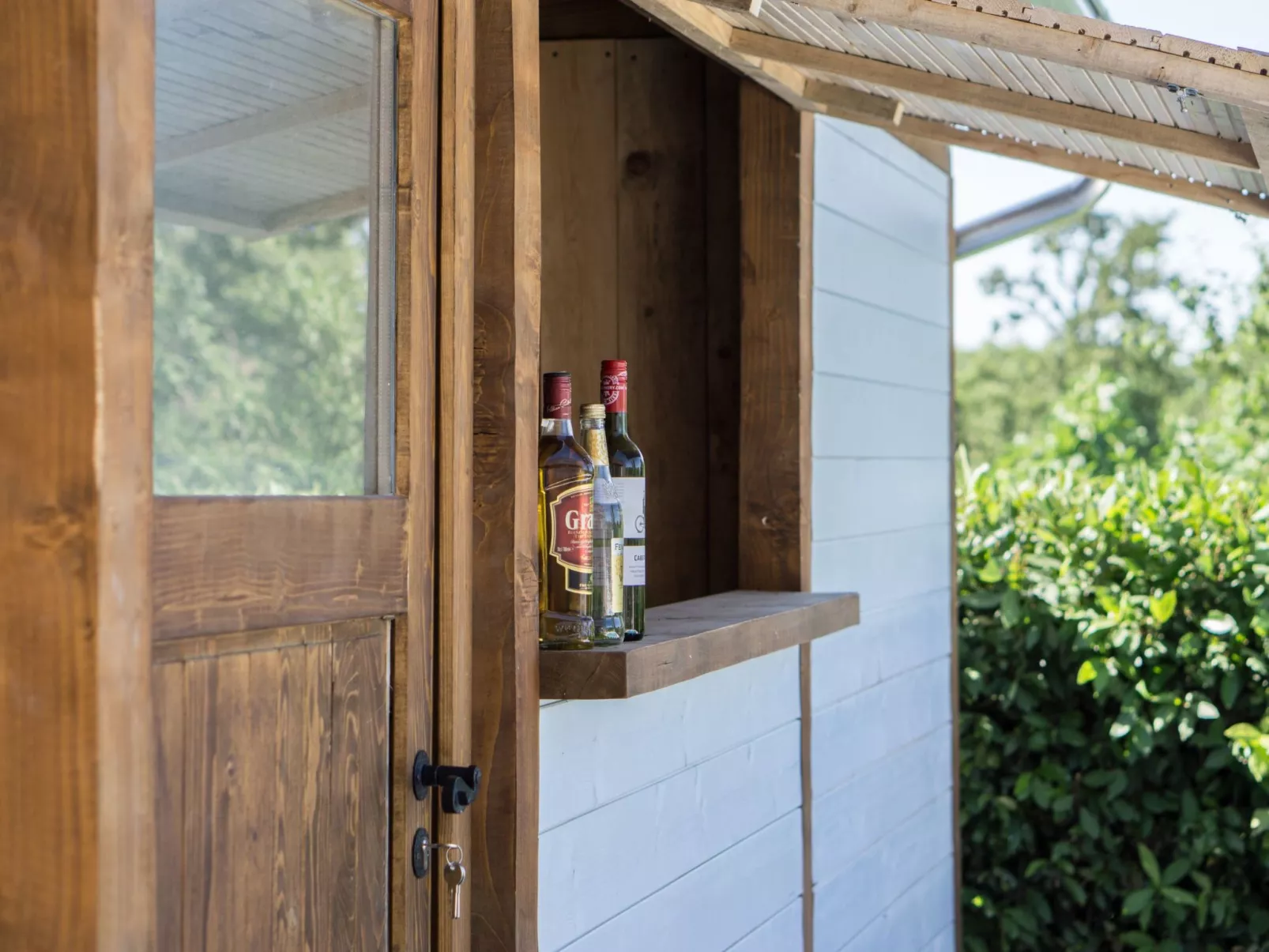 Nettes Ferienhaus in Smoljanci mit Privatem Pool-Draußen