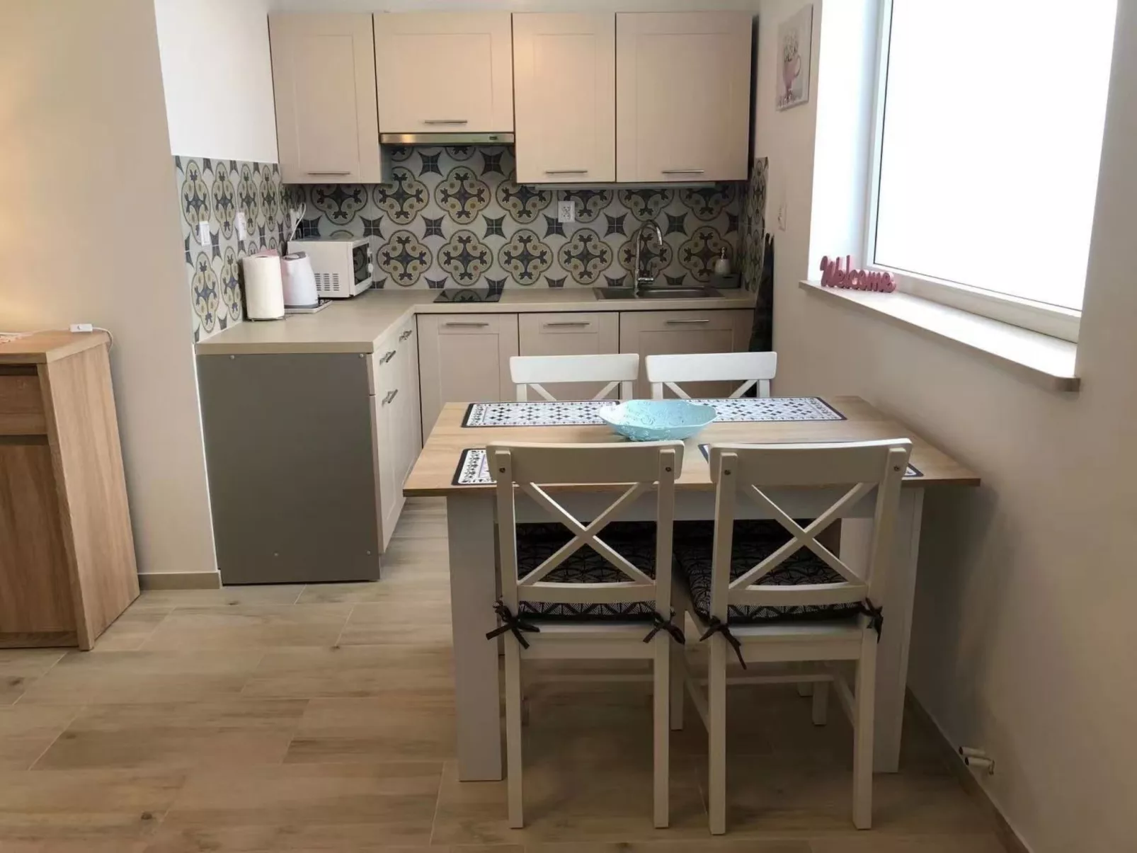 Villa Kacper mit privatem Garten, Terrasse und Grill-Drinnen