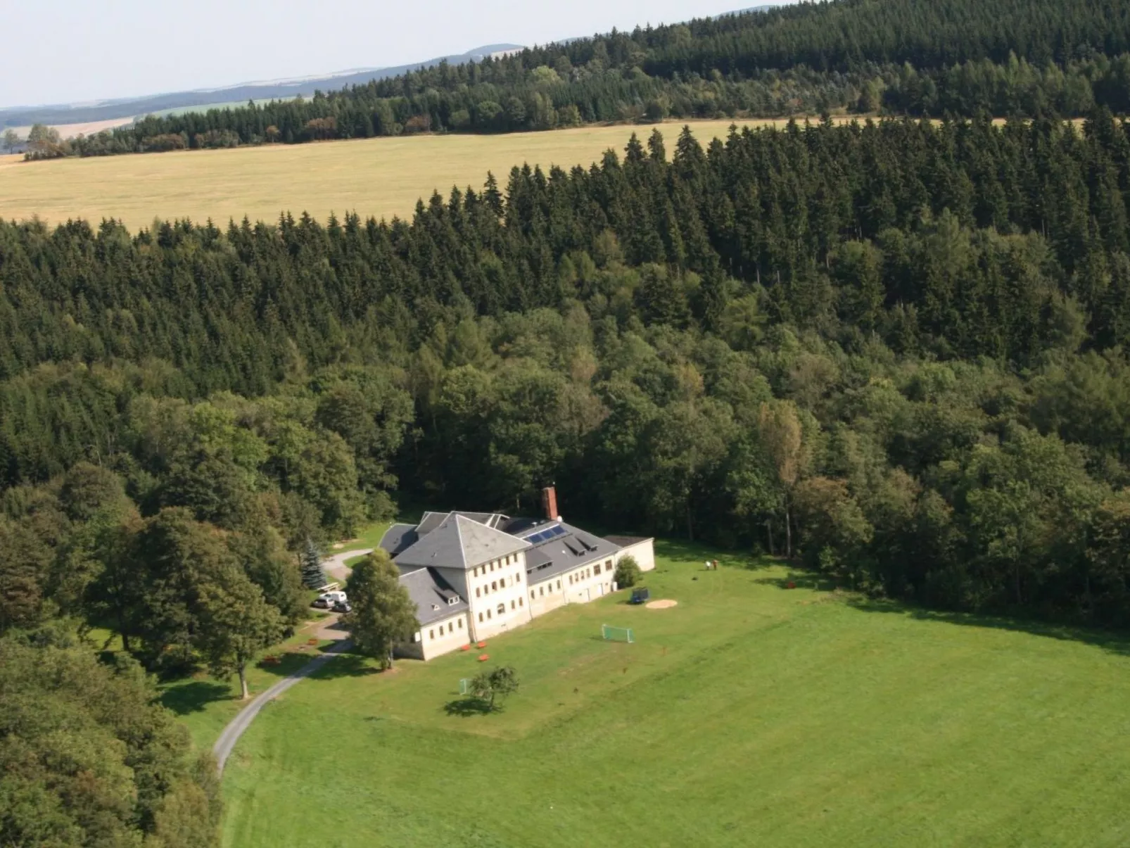 Mit Terrasse-Drinnen