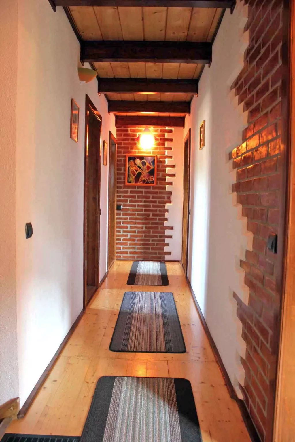 Casa Crina - rustikale Ferienvilla in Siebenbürgen-Inside