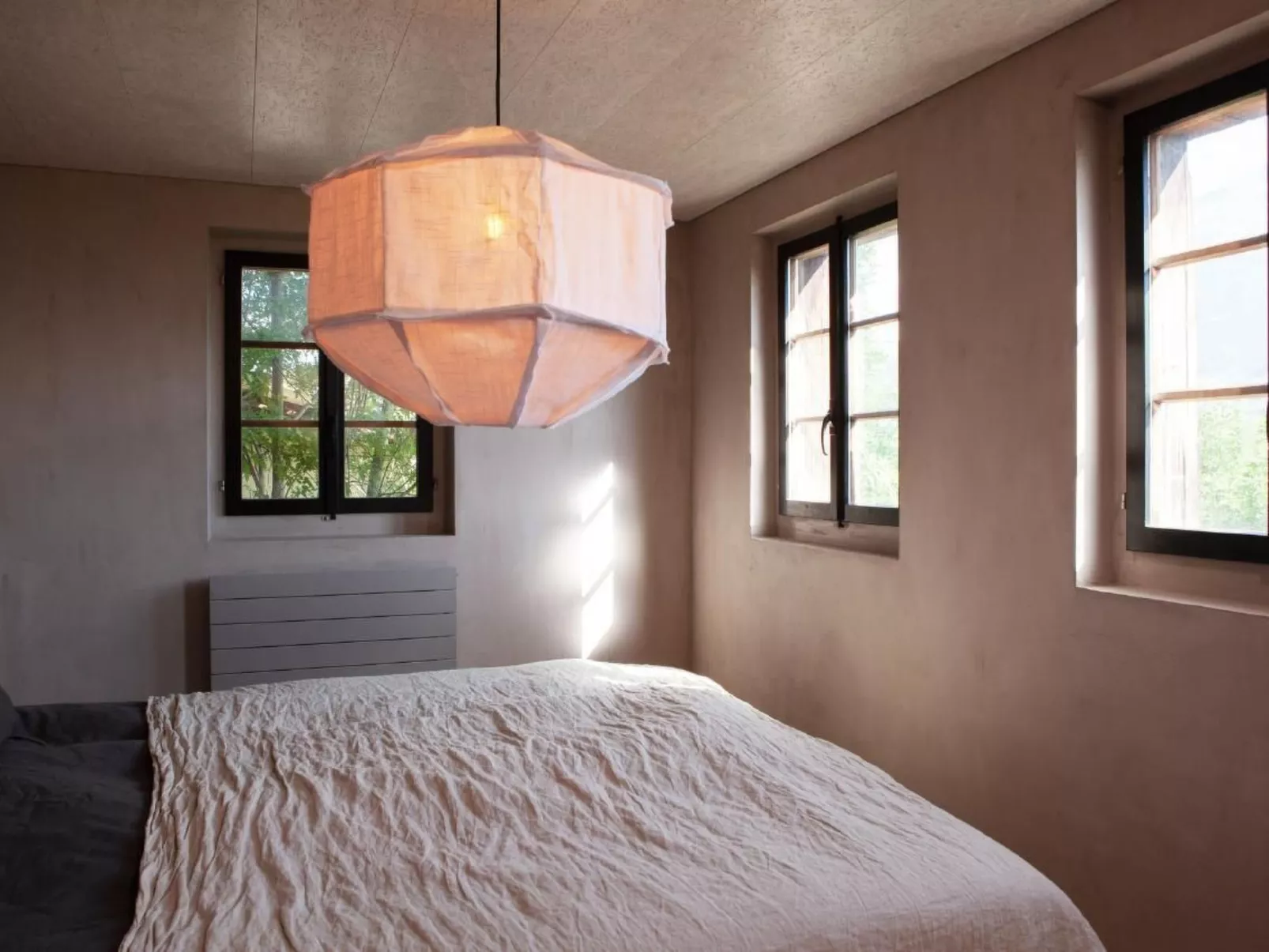 Modernes Bijou in 400-jährigem Haus-Dedans