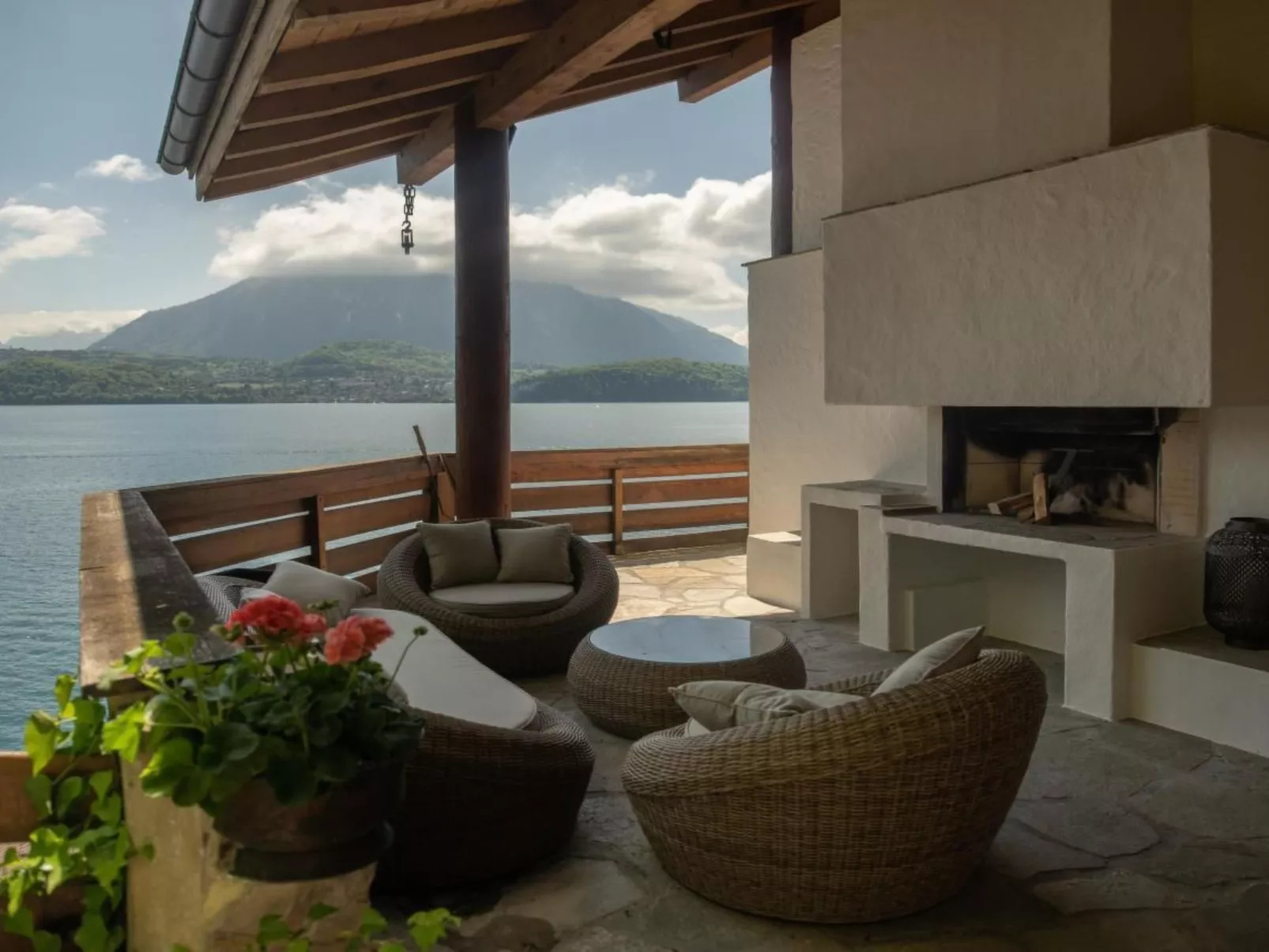 Chalet am See mit Panorama Aussicht-Dedans