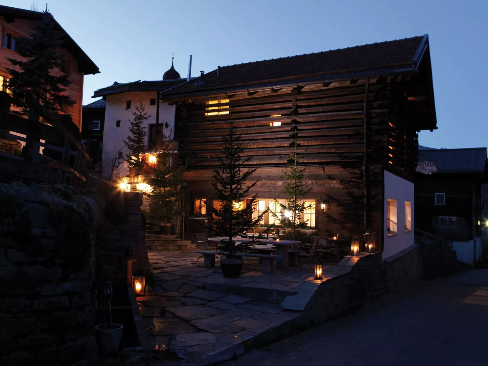 Casa da Luzi-Outside