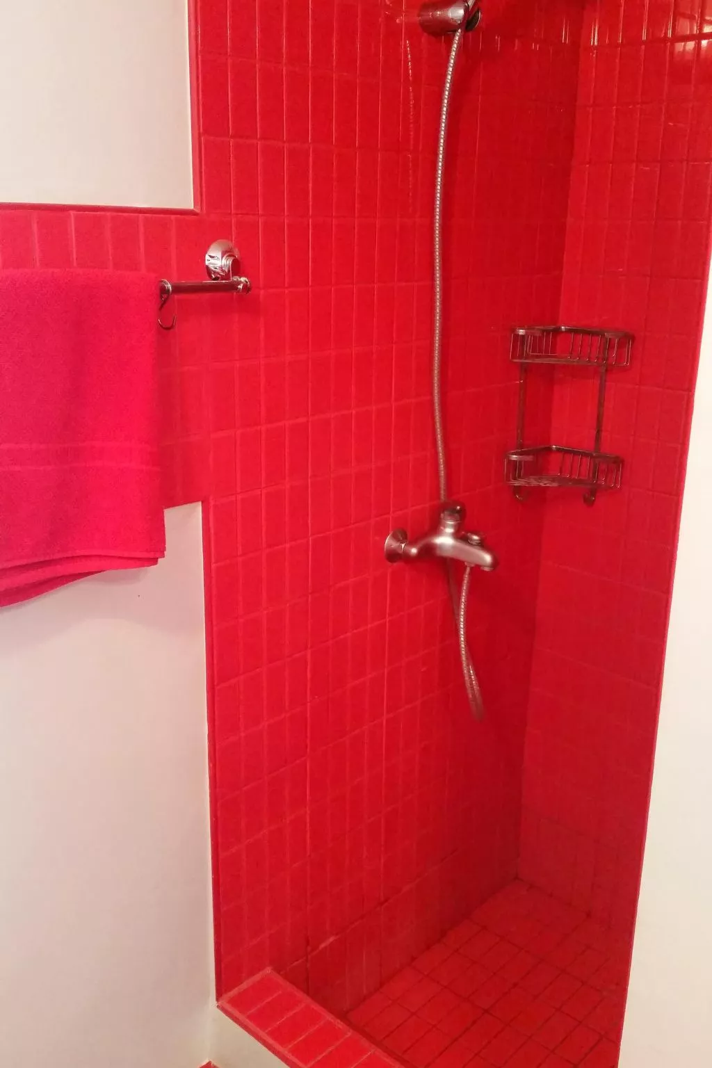 Charmantes Steinhaus mit Pool und Panoramablick-Dedans