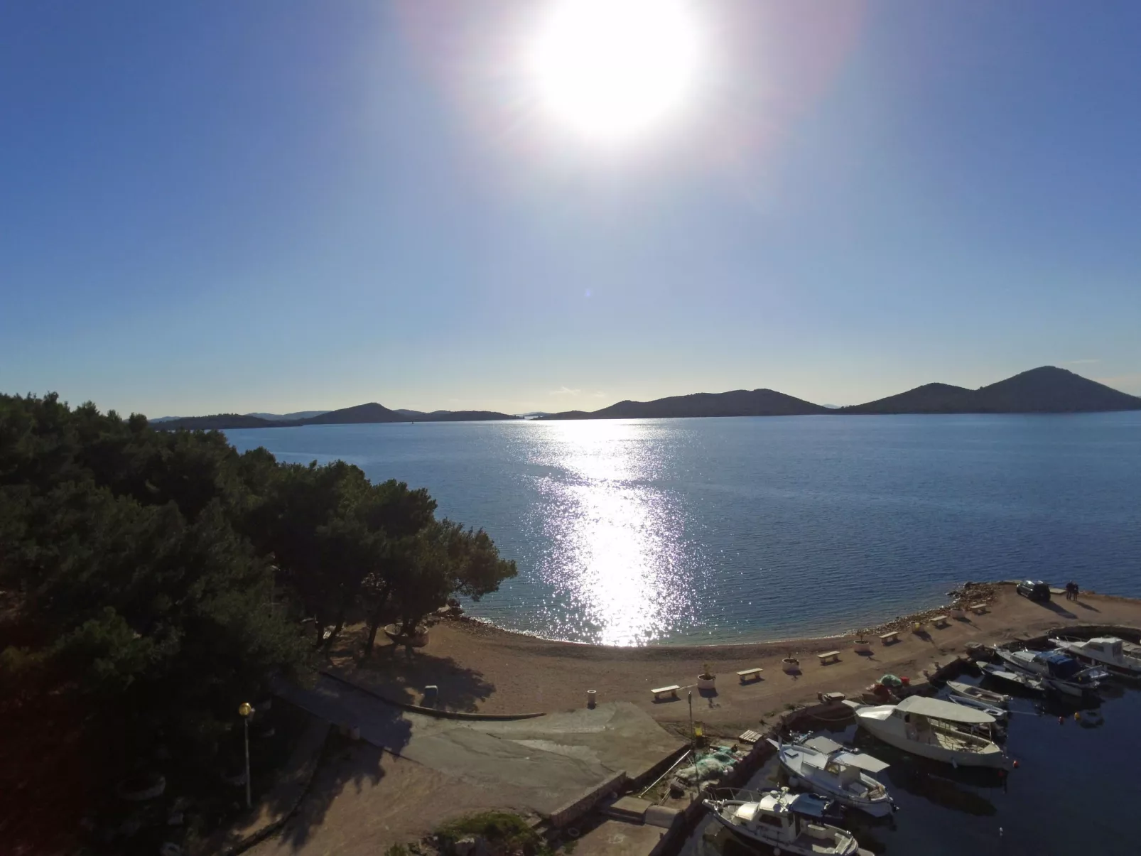 Mit Wasserblick-Area