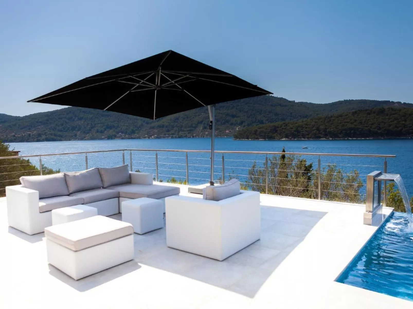 Villa Style and Sea-Inside