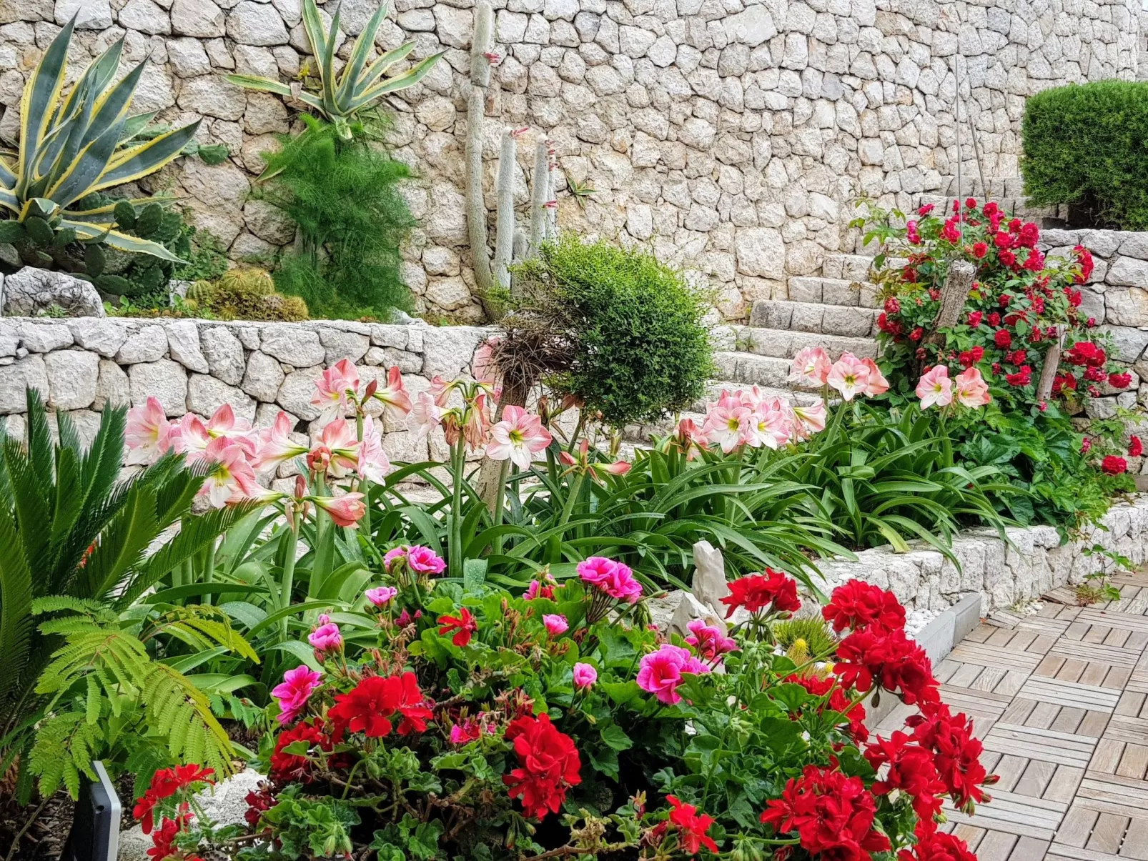 Tolle Wohnung in Drašnice mit Schönem Garten-Outside