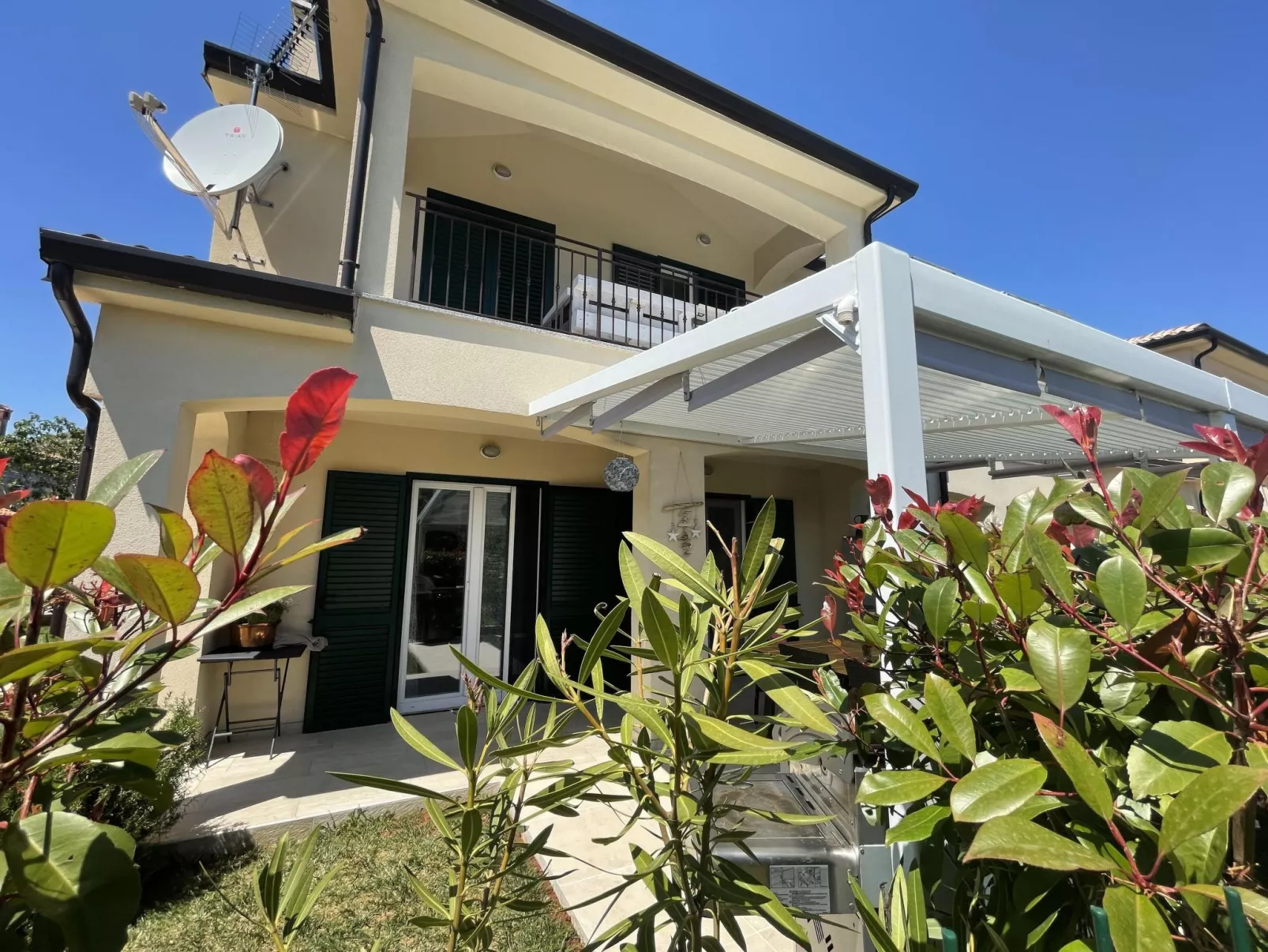 Neues Ferienhaus in Krnica mit Privatem Pool-Dehors