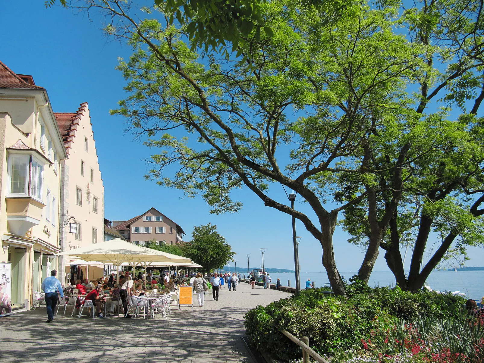 3-Zimmer-Fewo mit herrlichem Seeblick-Umgebung