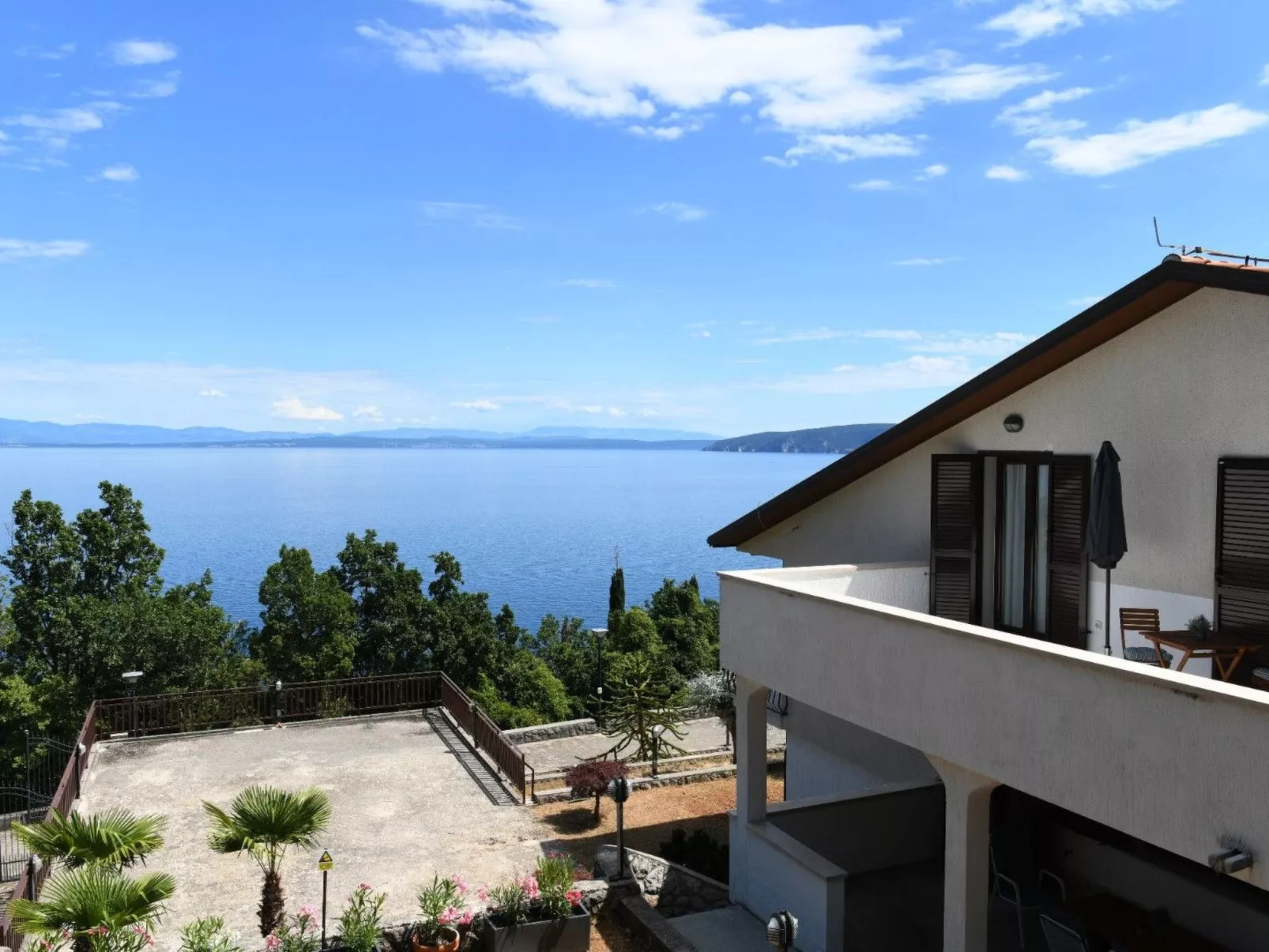 Ferienvilla mit Whirlpool-Dedans