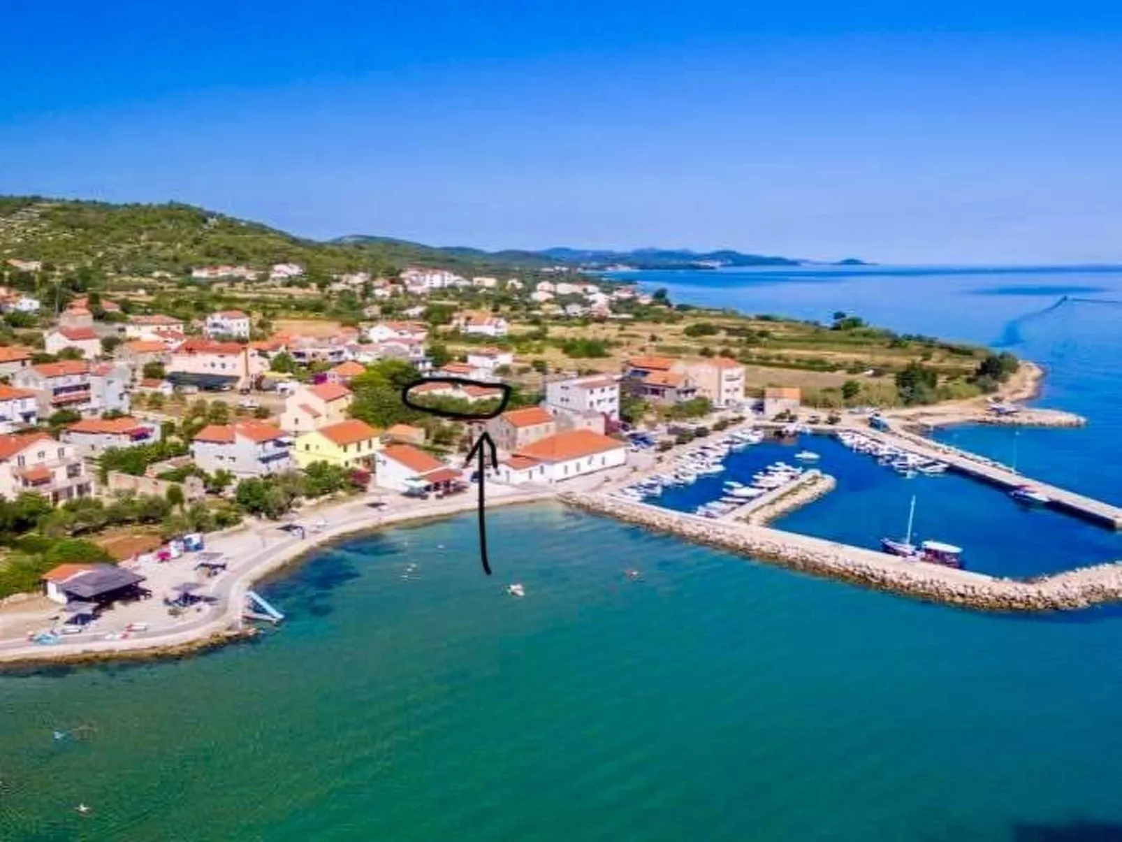 Modernes Ferienhaus in Dobropoljana mit Terrasse, Garten und Grill-Image-tags.info