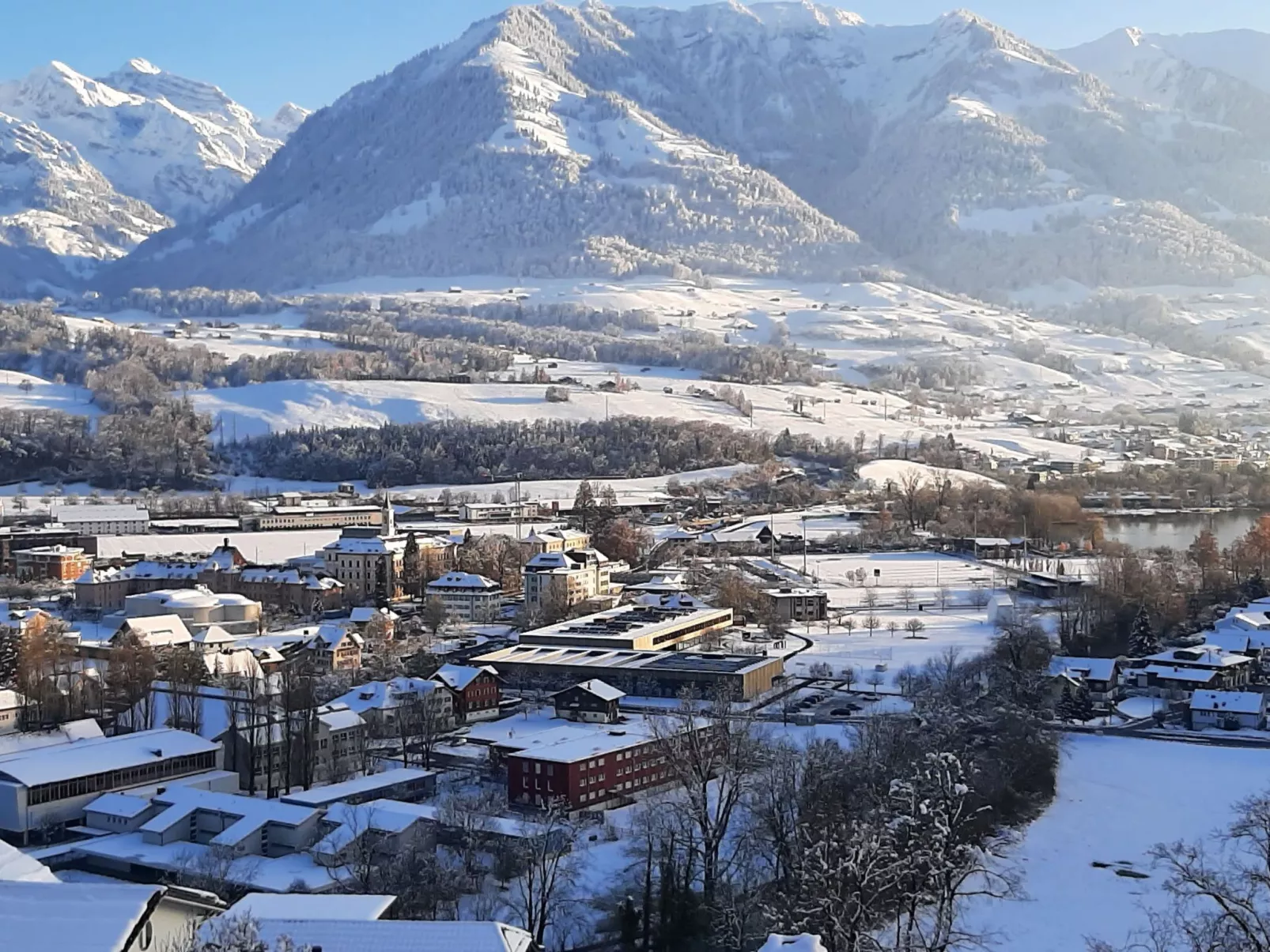 Oase in Sarnen-Outside