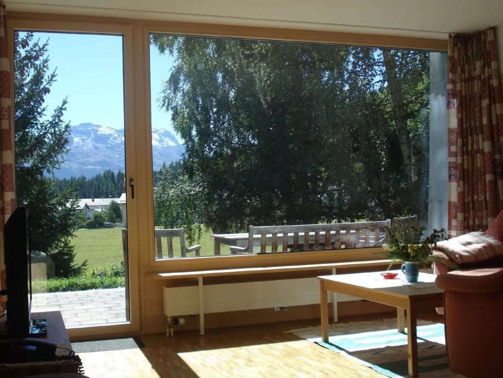 Drei 1/2 -ZiWohnung-Dedans